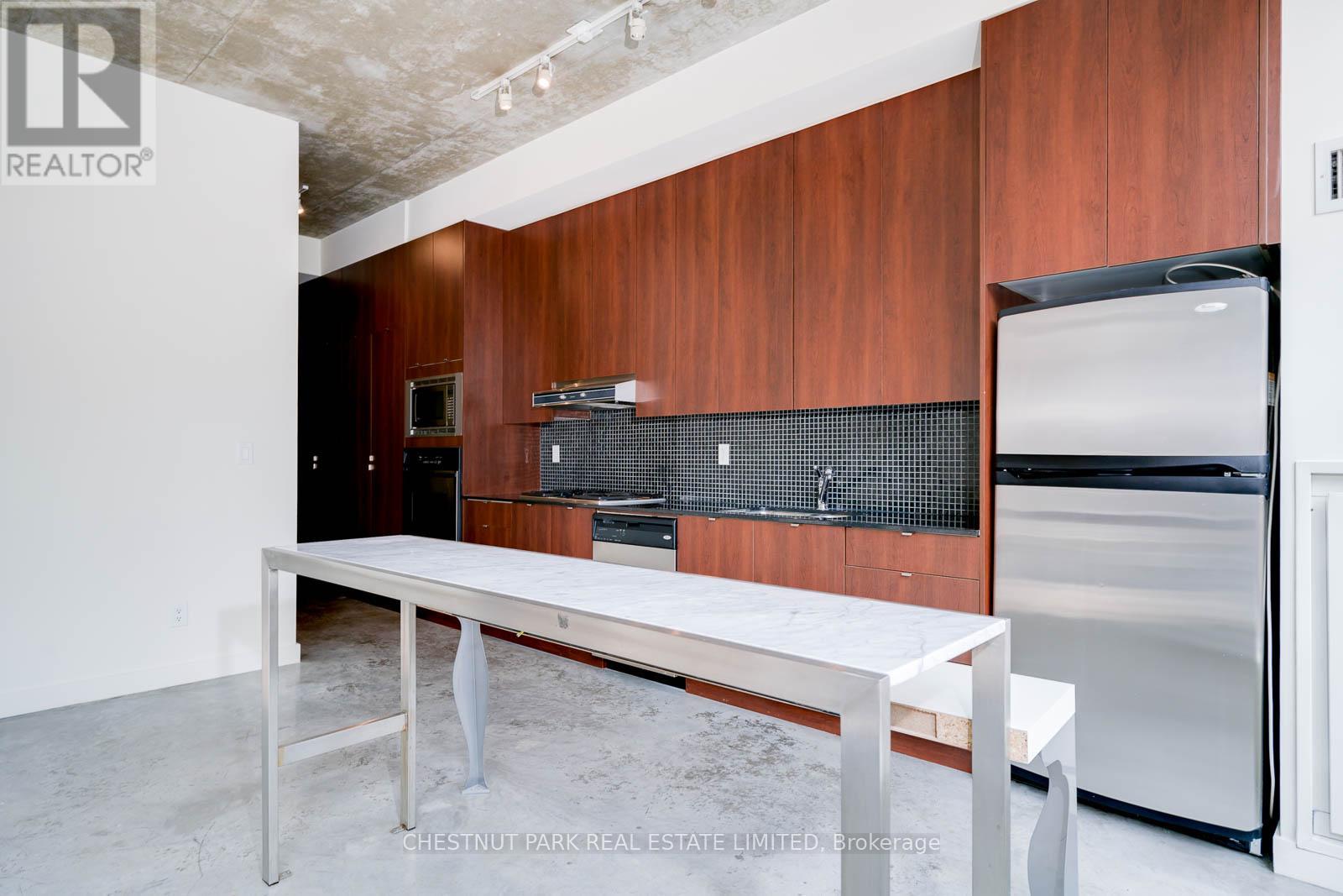 402 - 23 Brant Street, Toronto, Ontario  M5V 2L5 - Photo 7 - C12653158