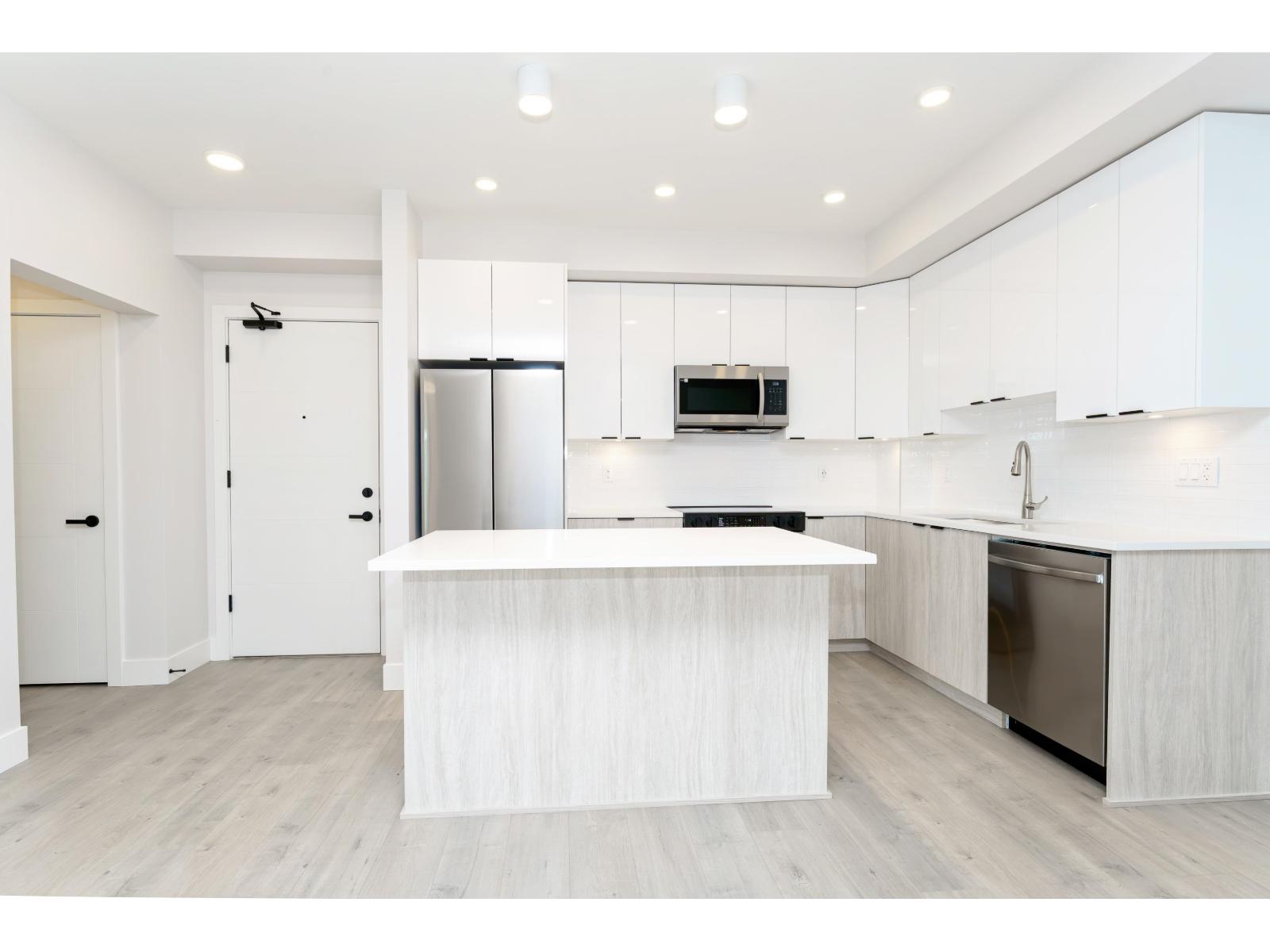 322 13458 95 Avenue, Surrey, British Columbia  V3V 0H1 - Photo 10 - R3075129