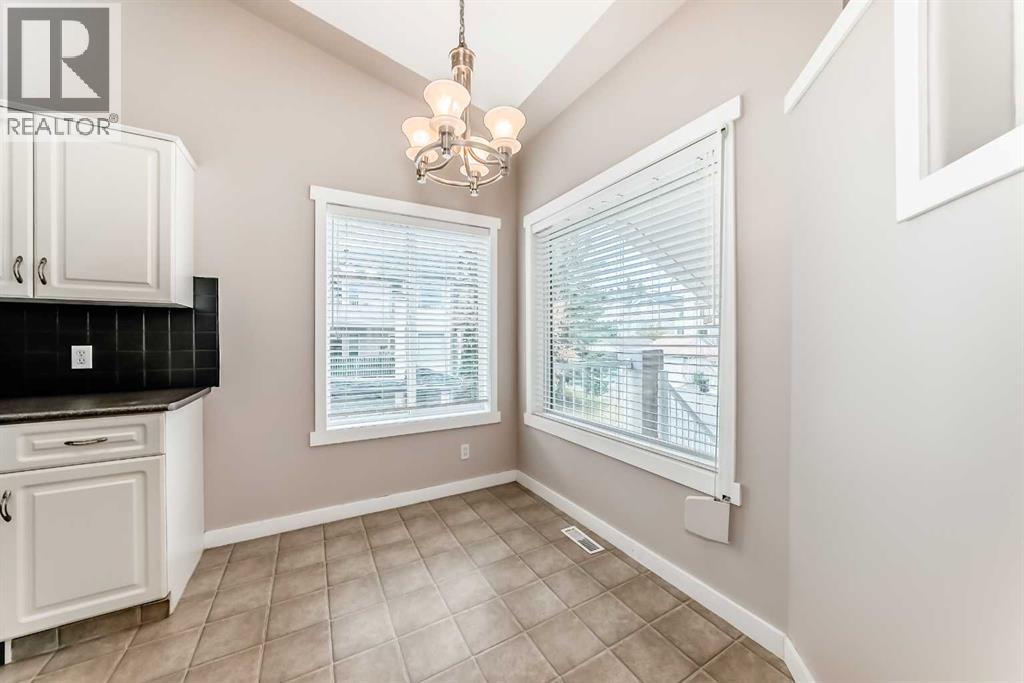 82 Sierra Morena Green Sw, Calgary, Alberta  T3H 3E5 - Photo 13 - A2262519