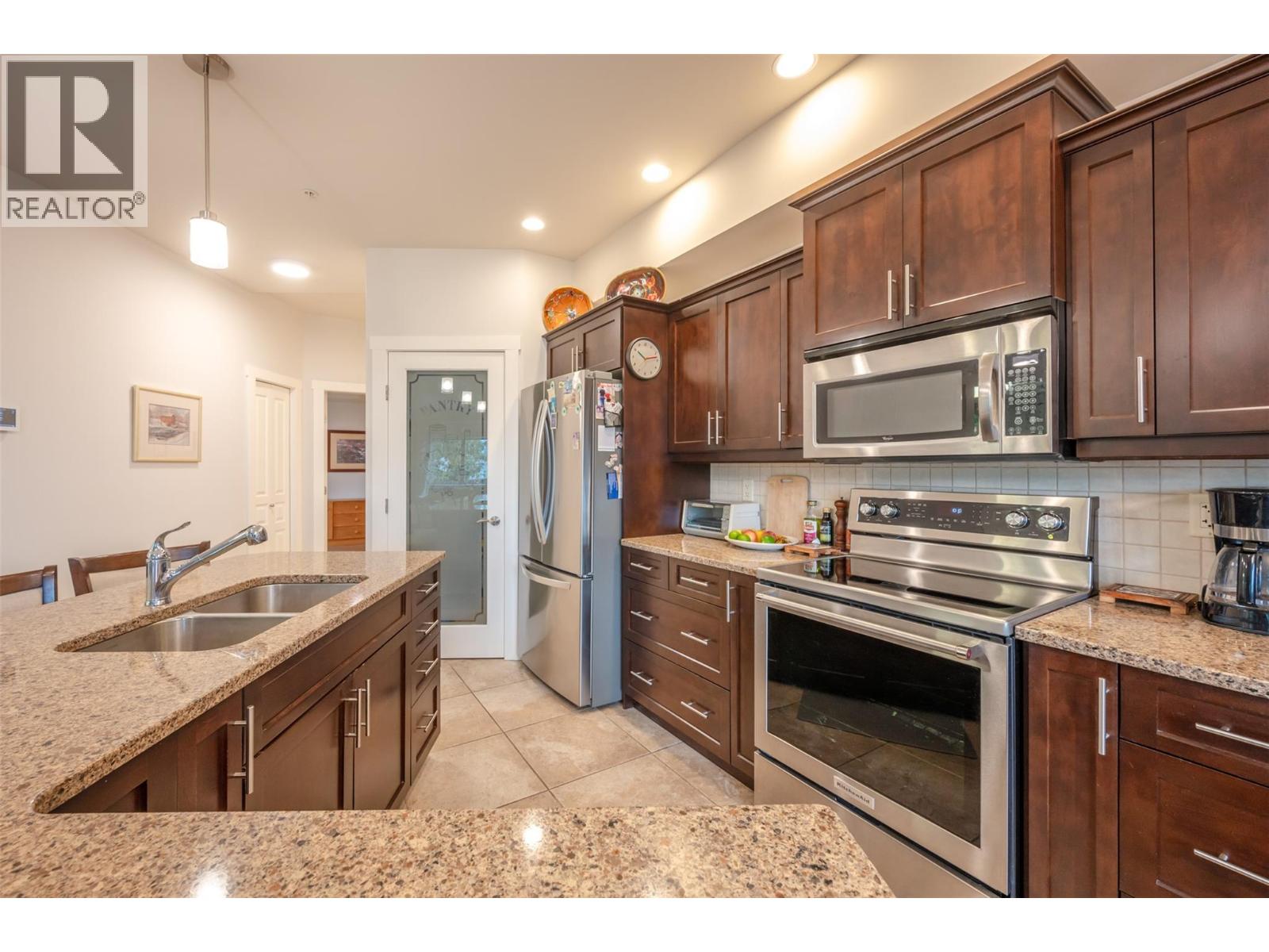 873 Forestbrook Drive Unit# 105, Penticton, British Columbia  V2A 2E9 - Photo 12 - 10371628