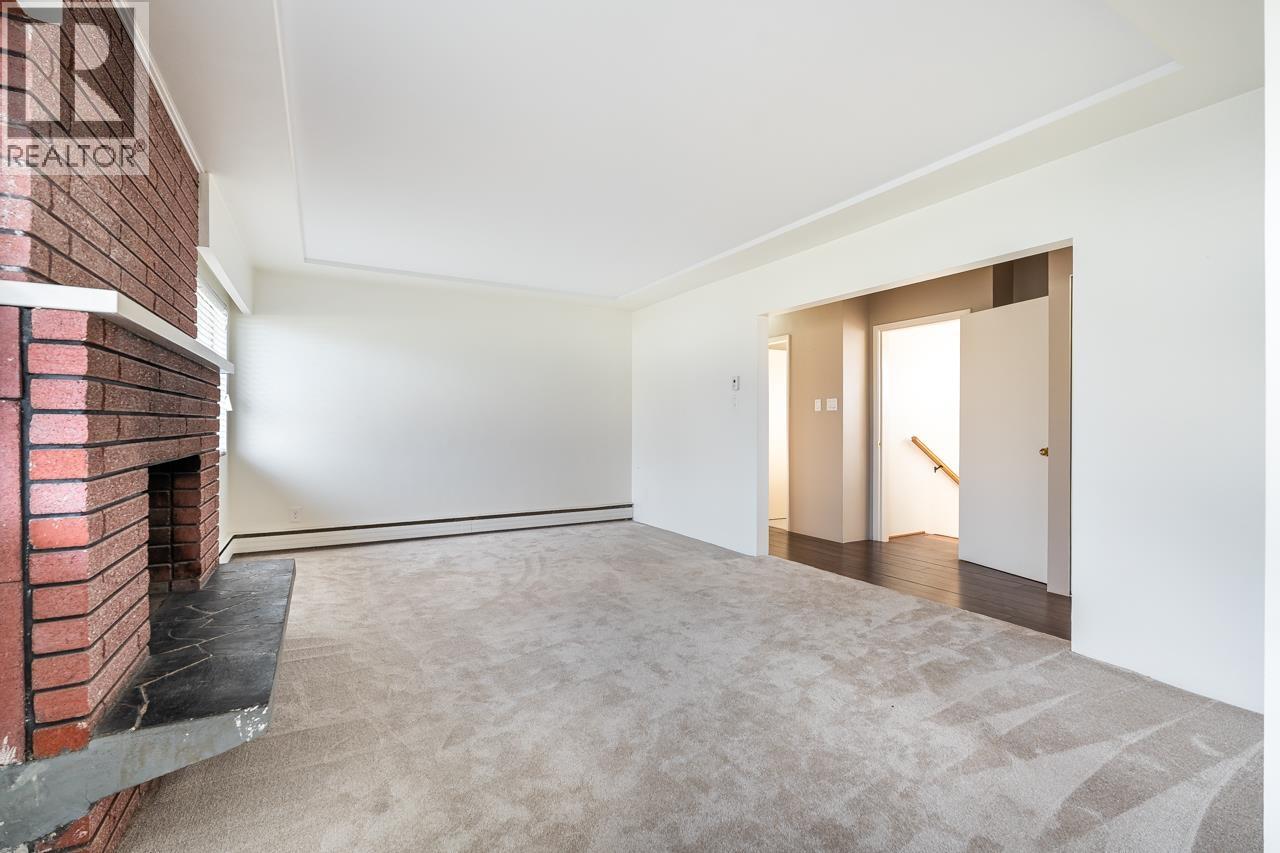 4044 Parker Street, Burnaby, British Columbia V5C 3B9 - Photo 10 - R3075147