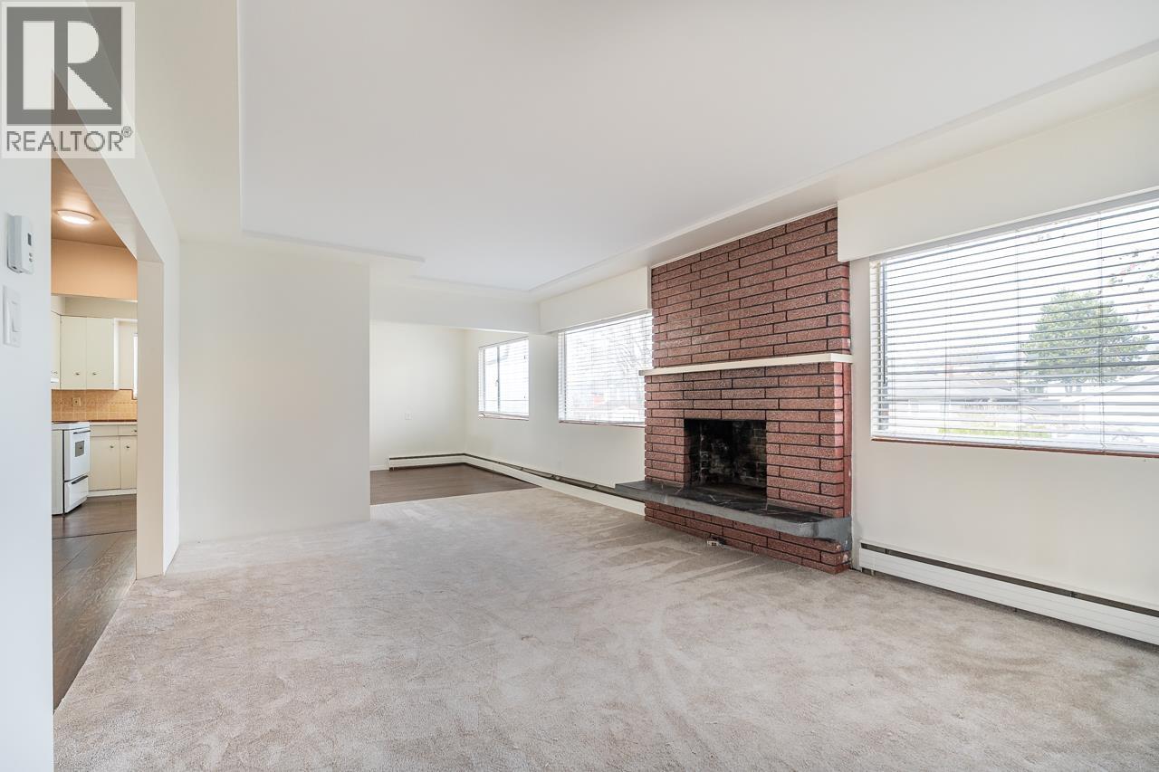 4044 Parker Street, Burnaby, British Columbia V5C 3B9 - Photo 13 - R3075147