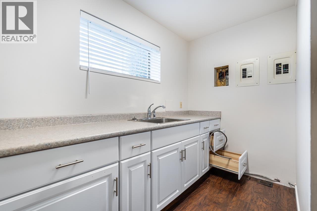 4044 Parker Street, Burnaby, British Columbia V5C 3B9 - Photo 19 - R3075147