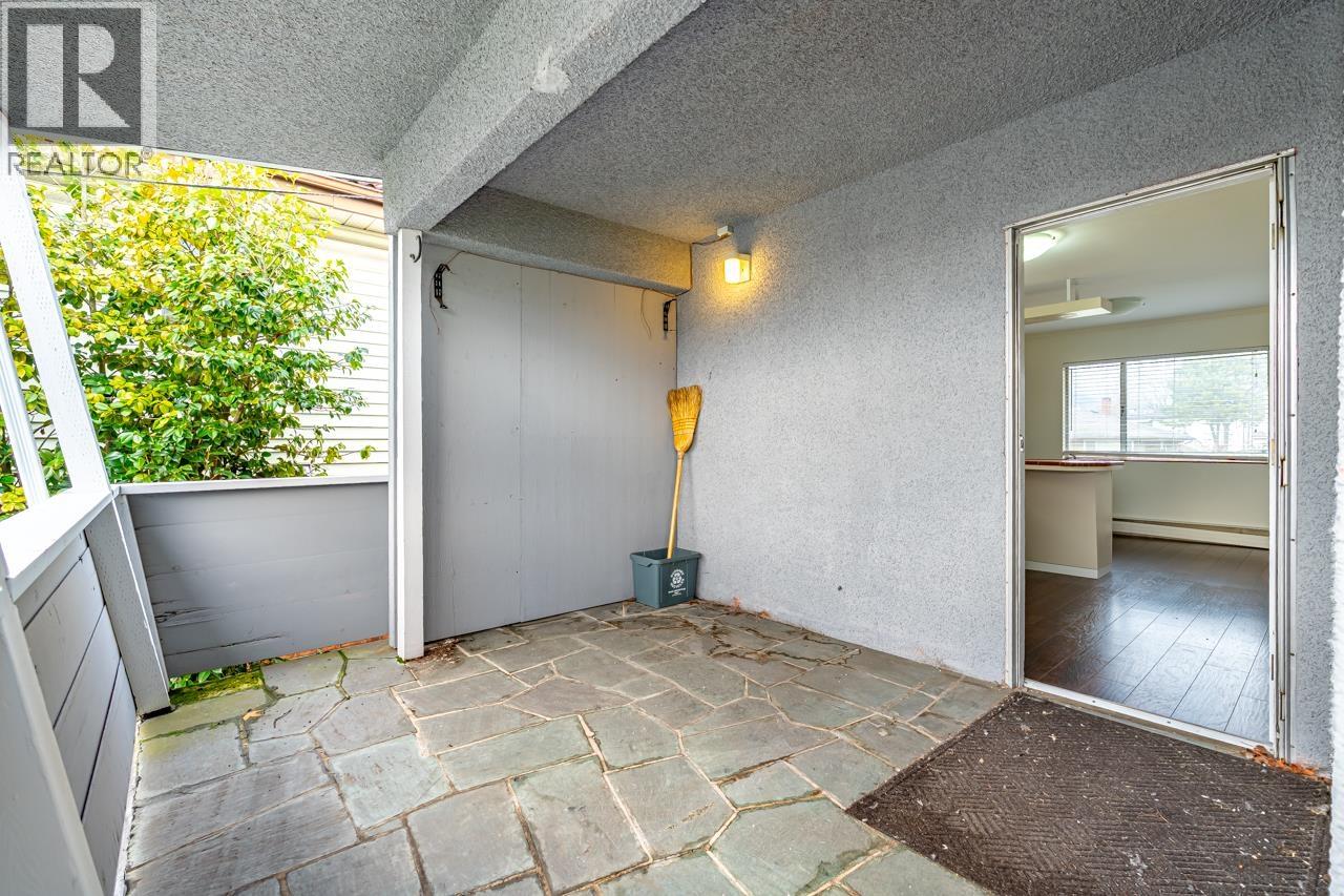 4044 Parker Street, Burnaby, British Columbia V5C 3B9 - Photo 33 - R3075147