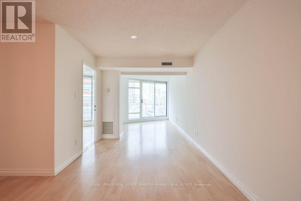 302 - 650 Queens Quay W, Toronto, Ontario  M5V 3N2 - Photo 8 - C12653250