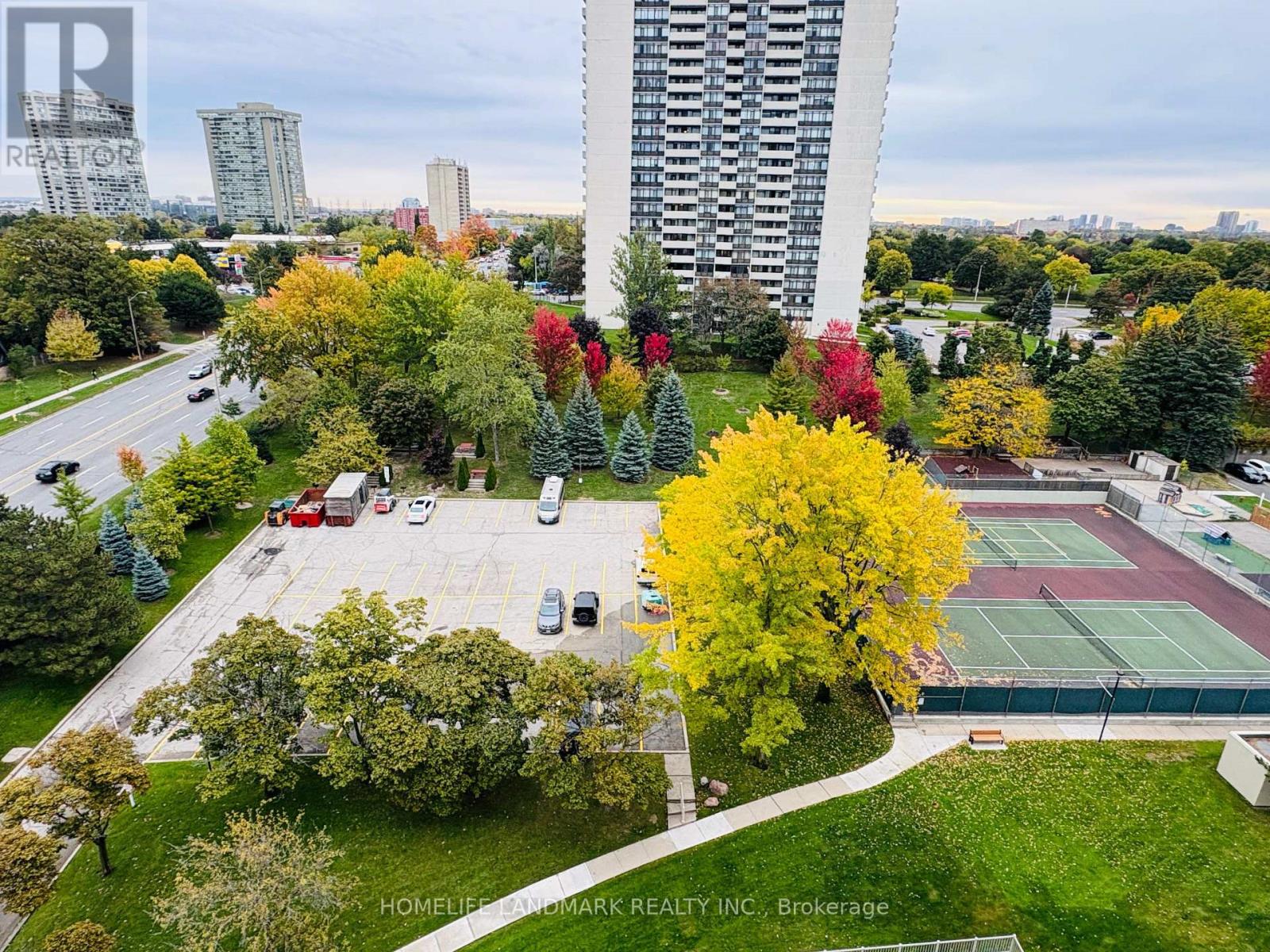 # 1402 - 177 Linus Road, Toronto, Ontario  M2J 4S5 - Photo 25 - C12653252