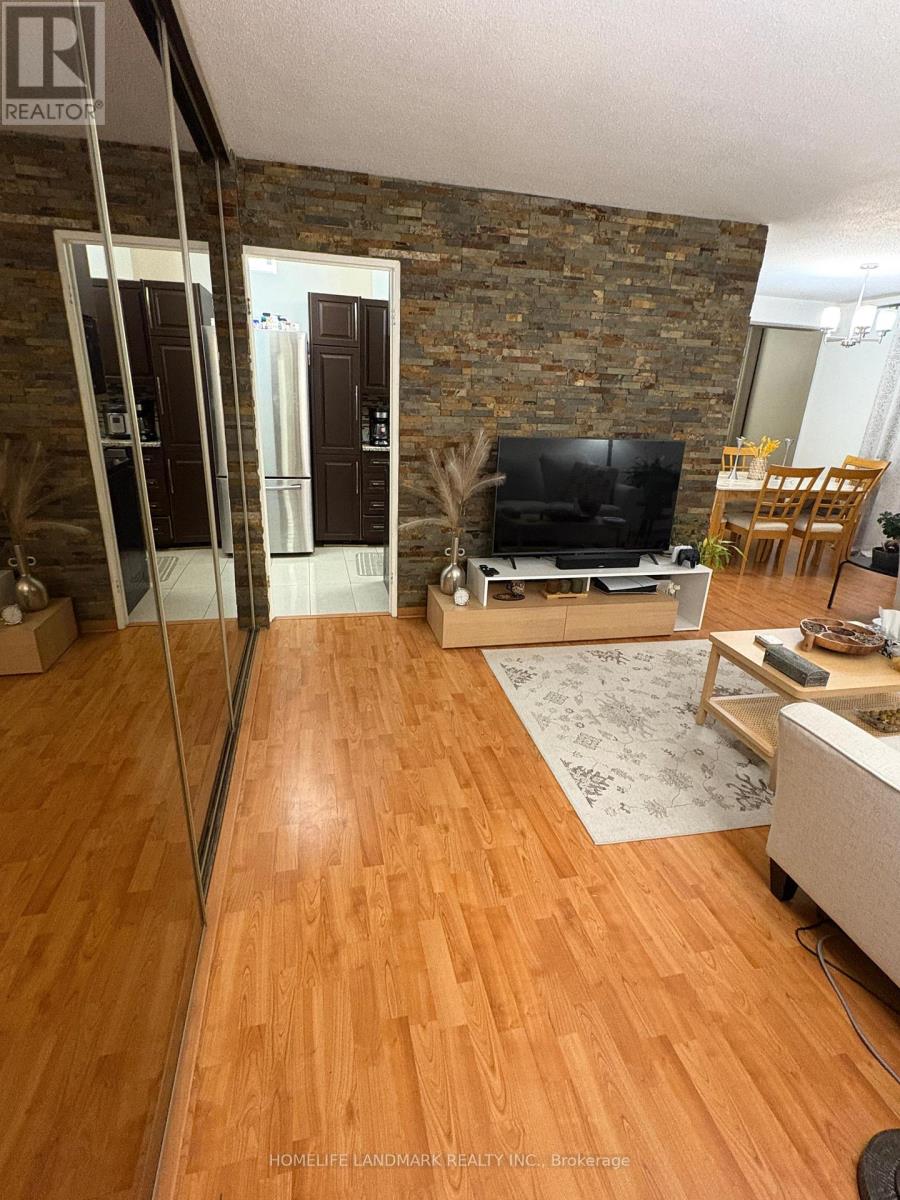 # 1402 - 177 Linus Road, Toronto, Ontario  M2J 4S5 - Photo 4 - C12653252