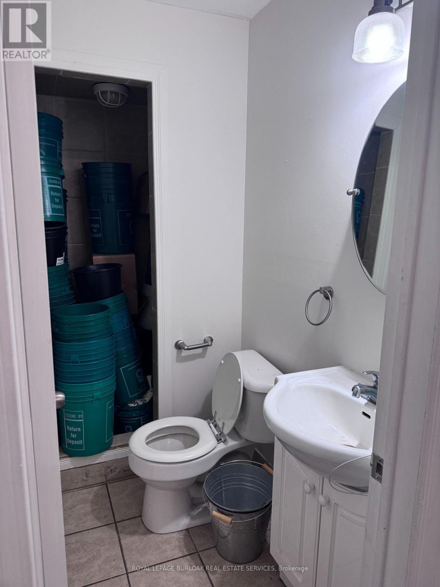 3130 Dundas Street W, Toronto, Ontario  M6P 2A1 - Photo 13 - W12483616