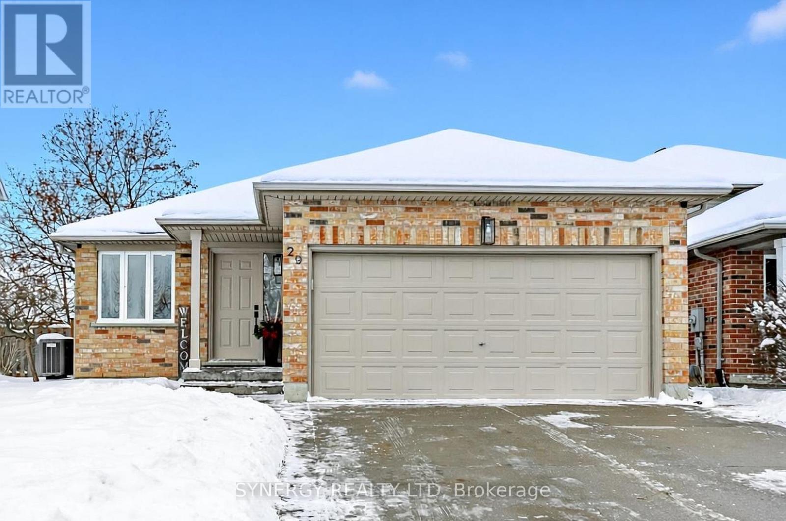 29 Juniper Crescent, Strathroy-Caradoc, Ontario  N7G 4G4 - Photo 2 - X12629124