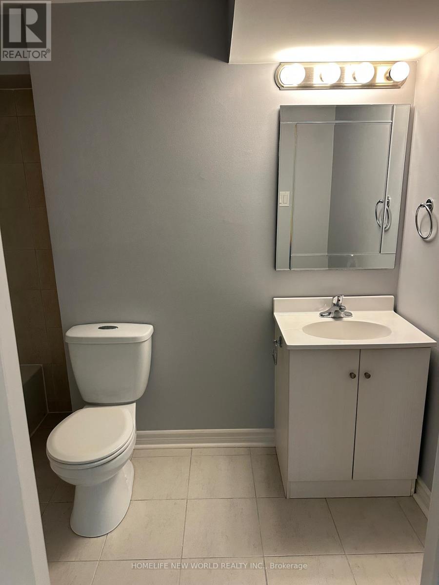 Bsmt - 93 Courtney Crescent, Barrie, Ontario  L4N 5S9 - Photo 11 - S12653266