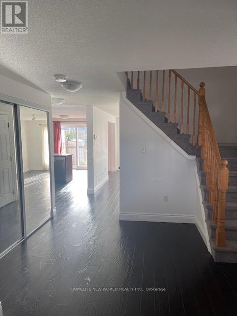 Main - 93 Courtney Crescent, Barrie (Painswick South), Ontario  L4N 5S9 - Photo 2 - S12653270