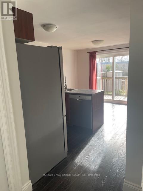 Main - 93 Courtney Crescent, Barrie (Painswick South), Ontario  L4N 5S9 - Photo 5 - S12653270