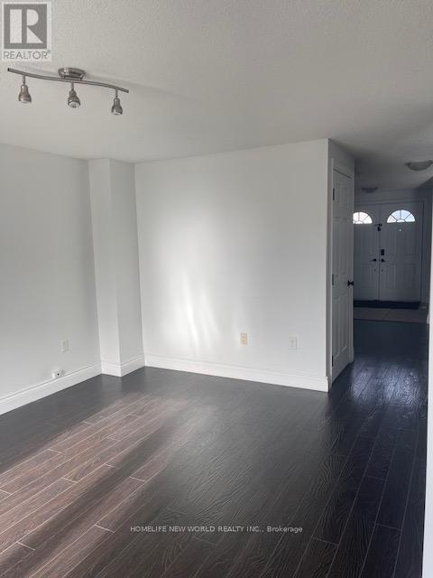 Main - 93 Courtney Crescent, Barrie (Painswick South), Ontario  L4N 5S9 - Photo 9 - S12653270