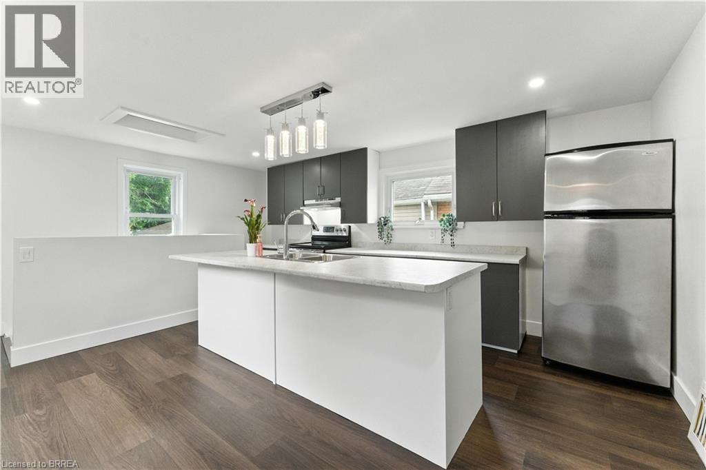 34 North Park Street, Brantford, Ontario  N3R 4J6 - Photo 8 - 40752933