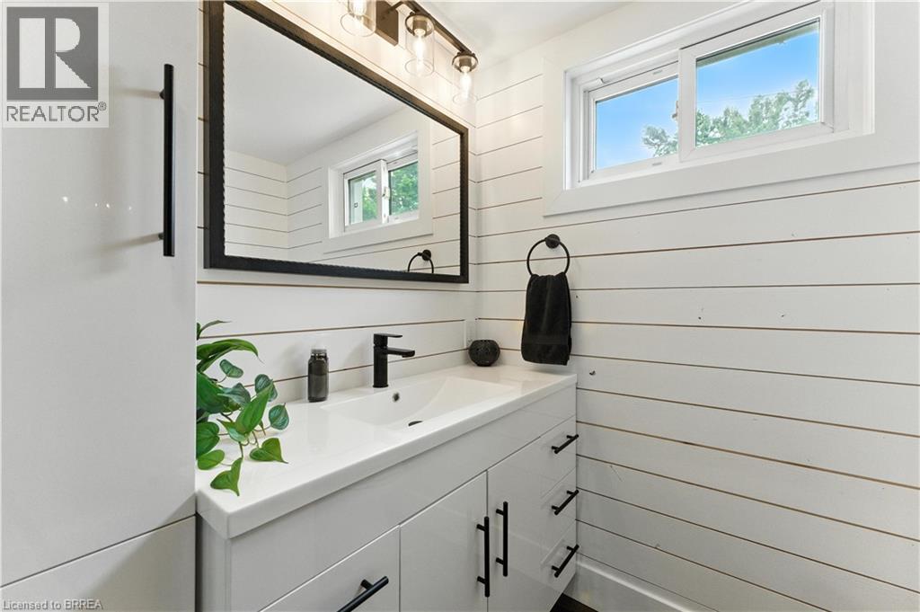 34 North Park Street, Brantford, Ontario  N3R 4J6 - Photo 13 - 40752933