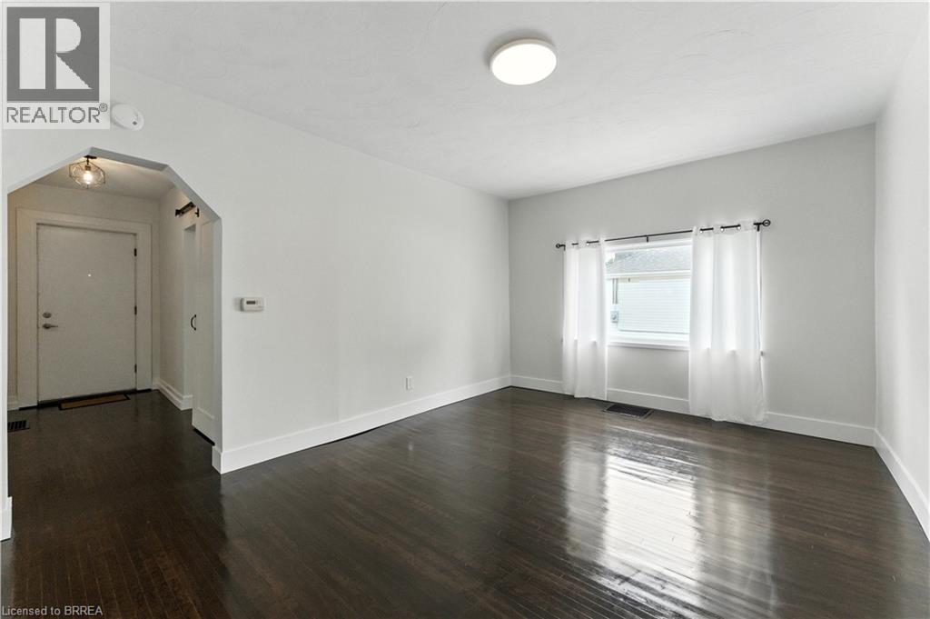34 North Park Street, Brantford, Ontario  N3R 4J6 - Photo 6 - 40752933