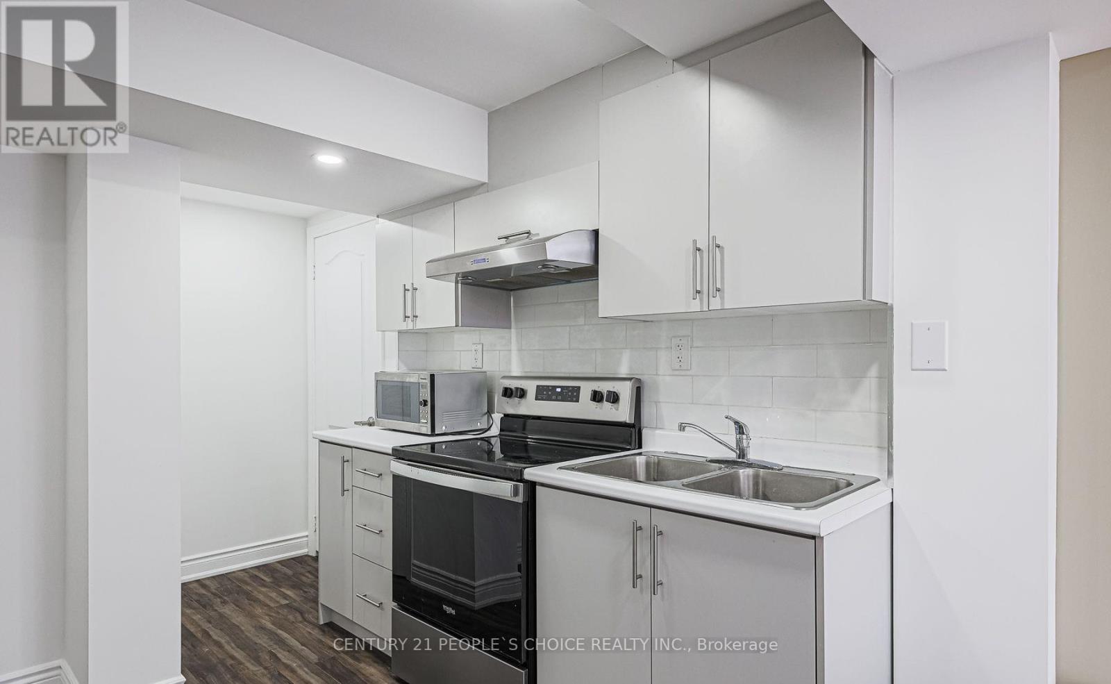 Bsmt - 565 Edenbrook Hill Drive, Brampton, Ontario  L7C 3H1 - Photo 5 - W12653254