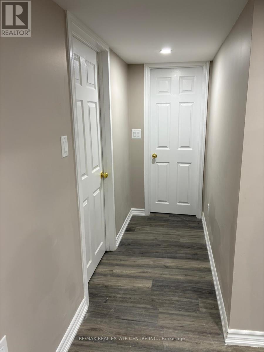 12 Spalding Gate S, Brampton, Ontario  L6Y 4S7 - Photo 5 - W12653258