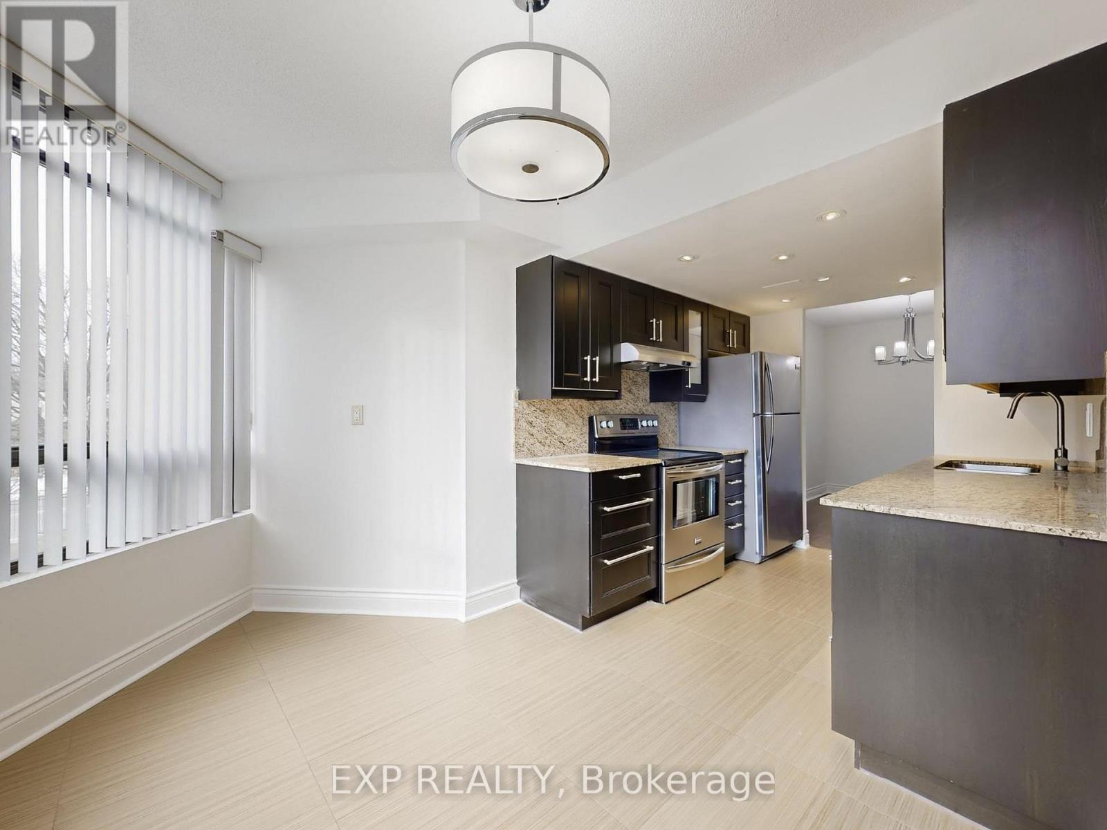 209 - 7420 Bathurst Street, Vaughan, Ontario  L4J 6X4 - Photo 9 - N12650894