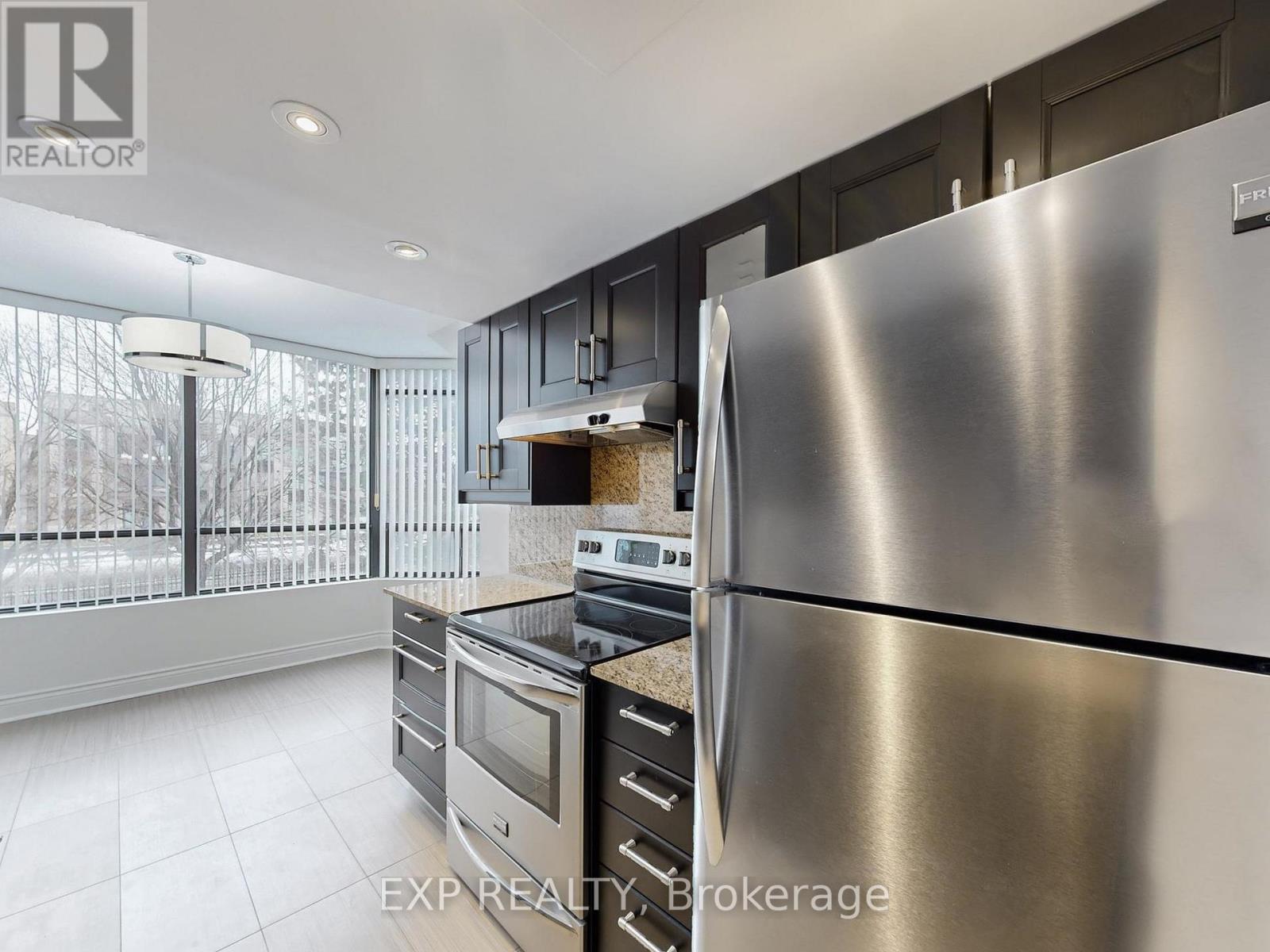 209 - 7420 Bathurst Street, Vaughan, Ontario  L4J 6X4 - Photo 8 - N12650894