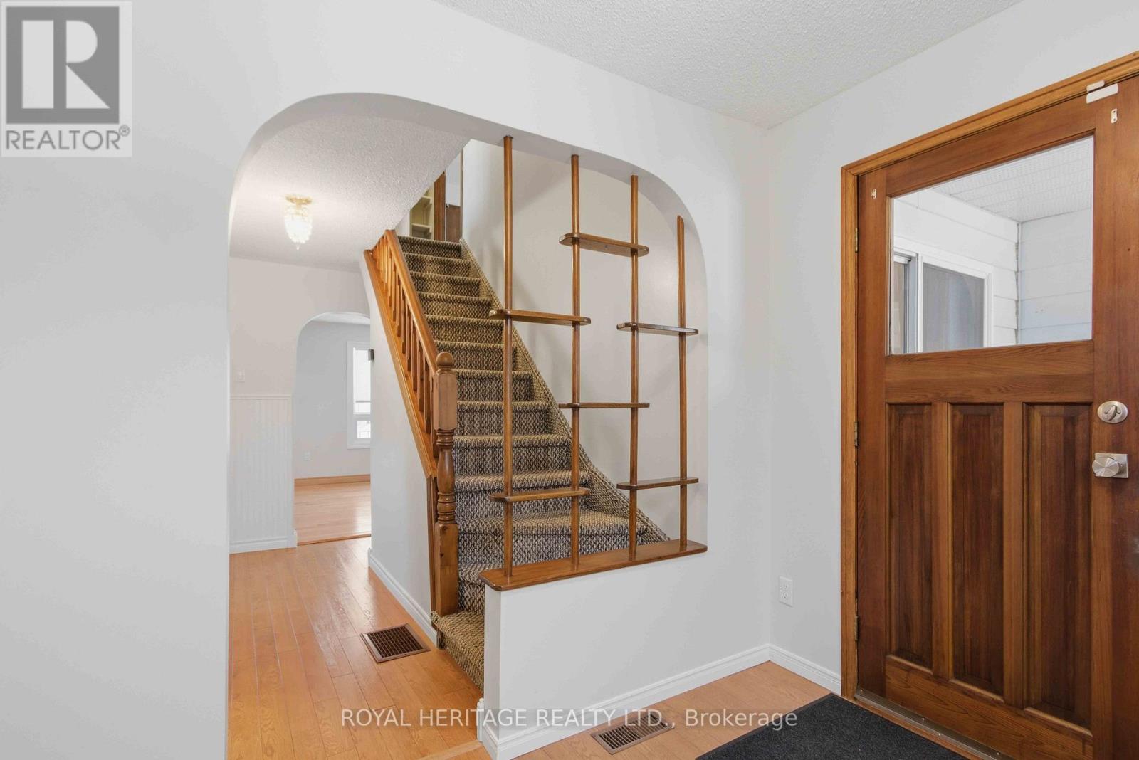 6 Kerr Crescent, Quinte West, Ontario  K8V 2W3 - Photo 13 - X12653300