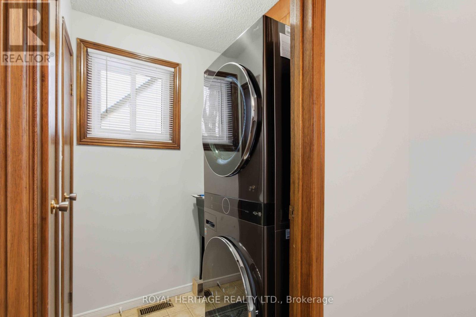 6 Kerr Crescent, Quinte West, Ontario  K8V 2W3 - Photo 15 - X12653300