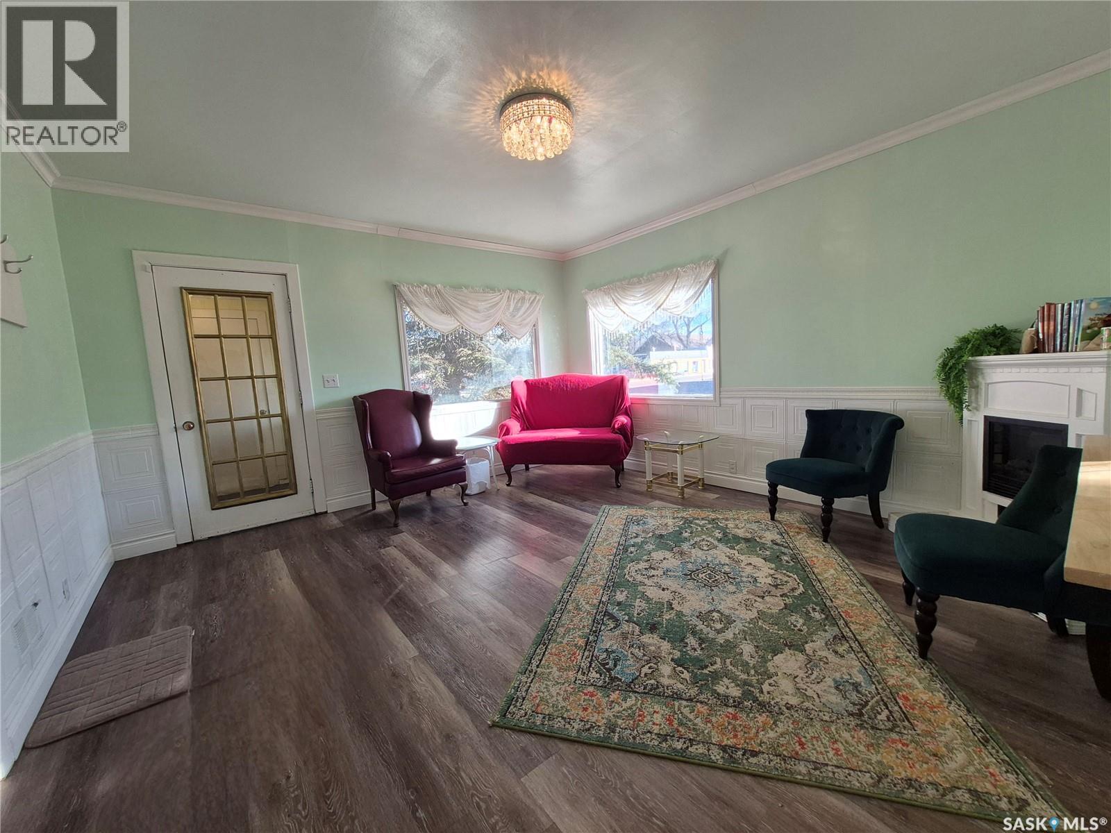 505 Centre Street, Shaunavon, Saskatchewan  S0N 2M0 - Photo 6 - SK024850