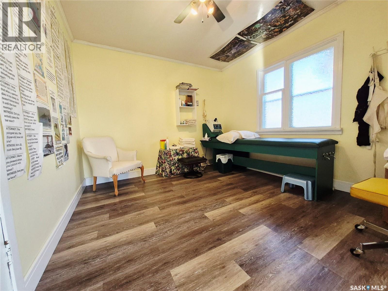 505 Centre Street, Shaunavon, Saskatchewan  S0N 2M0 - Photo 13 - SK024850