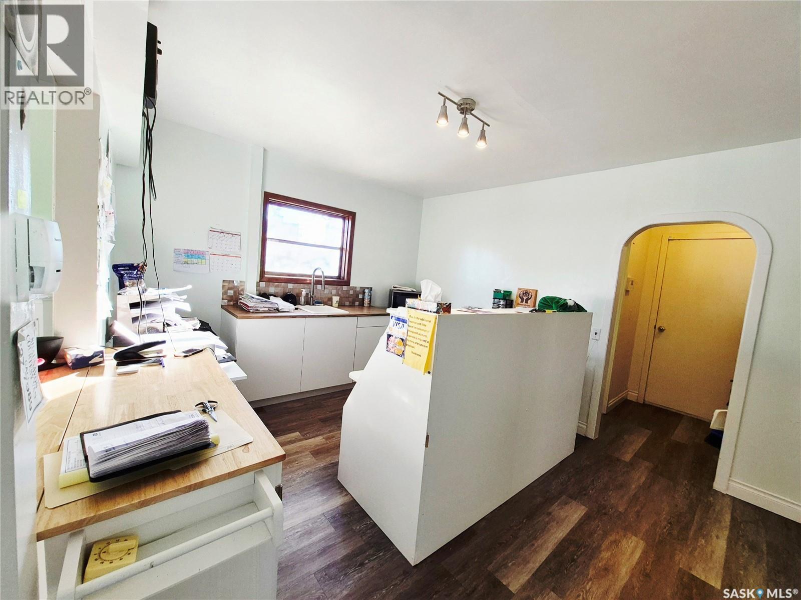 505 Centre Street, Shaunavon, Saskatchewan  S0N 2M0 - Photo 10 - SK024850