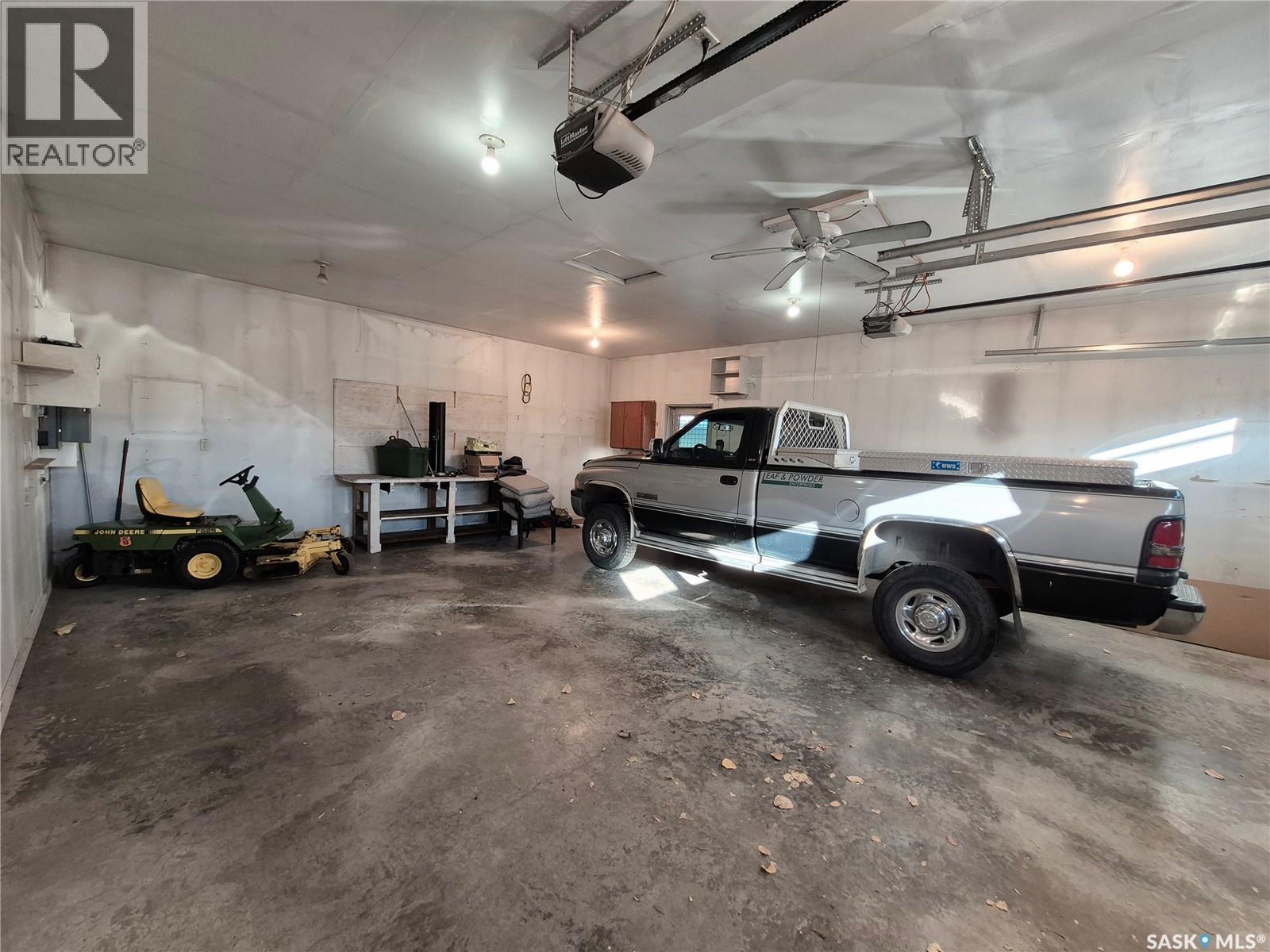 505 Centre Street, Shaunavon, Saskatchewan  S0N 2M0 - Photo 24 - SK024850