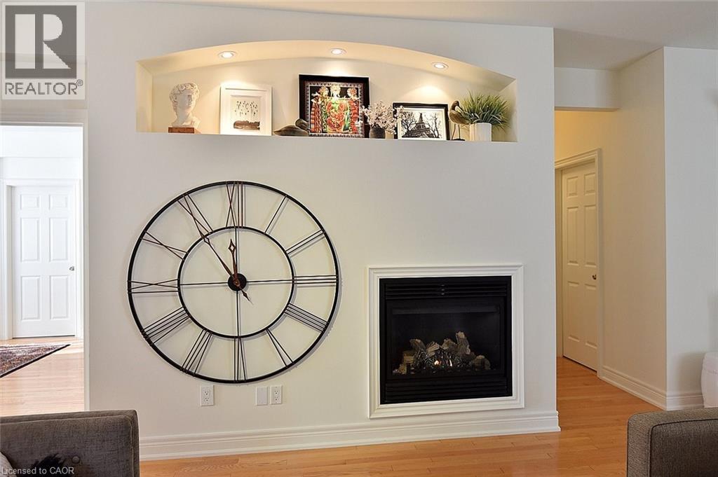 35 Riding Park Place, Dundas, Ontario  L9H 0B1 - Photo 16 - 40780948