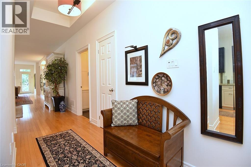 35 Riding Park Place, Dundas, Ontario  L9H 0B1 - Photo 5 - 40780948