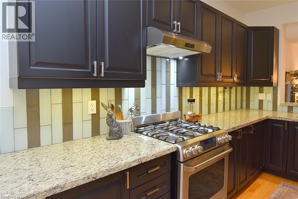 35 Riding Park Place, Dundas, Ontario  L9H 0B1 - Photo 8 - 40780948