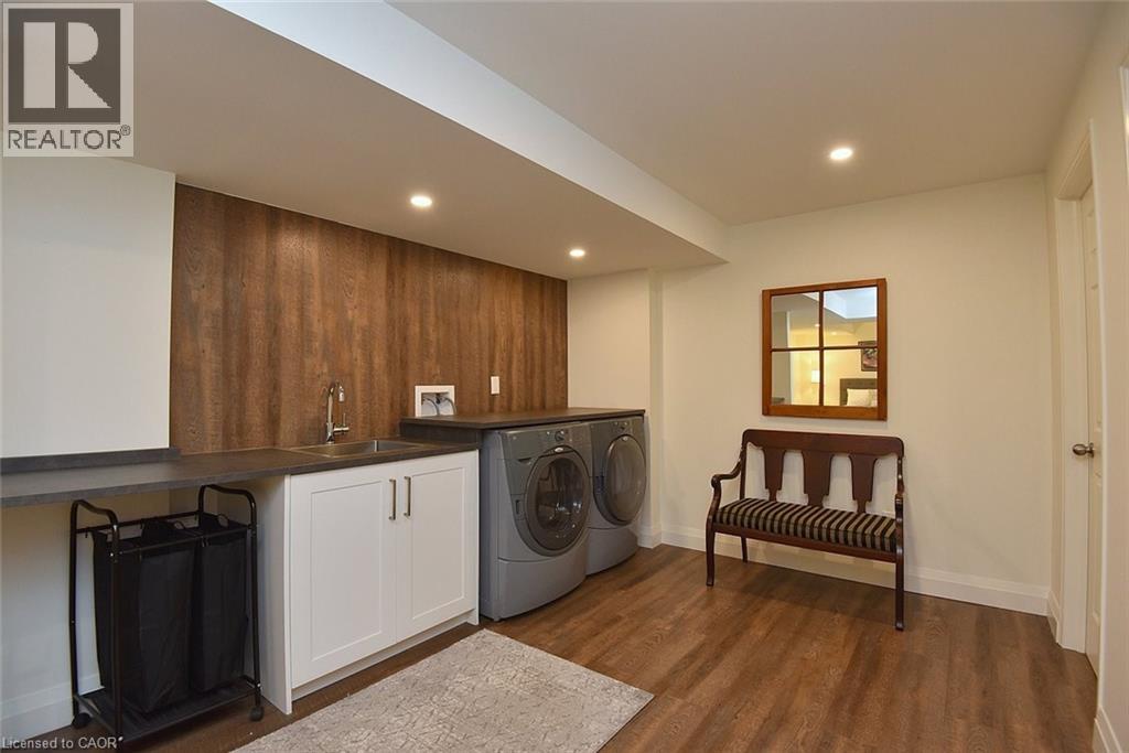 35 Riding Park Place, Dundas, Ontario  L9H 0B1 - Photo 37 - 40780948