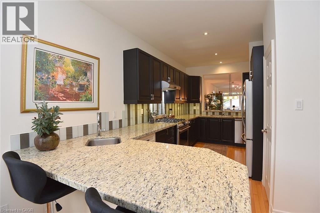 35 Riding Park Place, Dundas, Ontario  L9H 0B1 - Photo 7 - 40780948