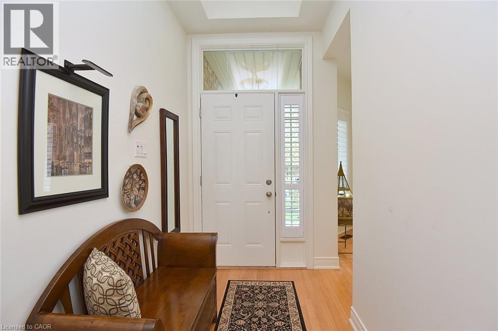 35 Riding Park Place, Dundas, Ontario  L9H 0B1 - Photo 4 - 40780948