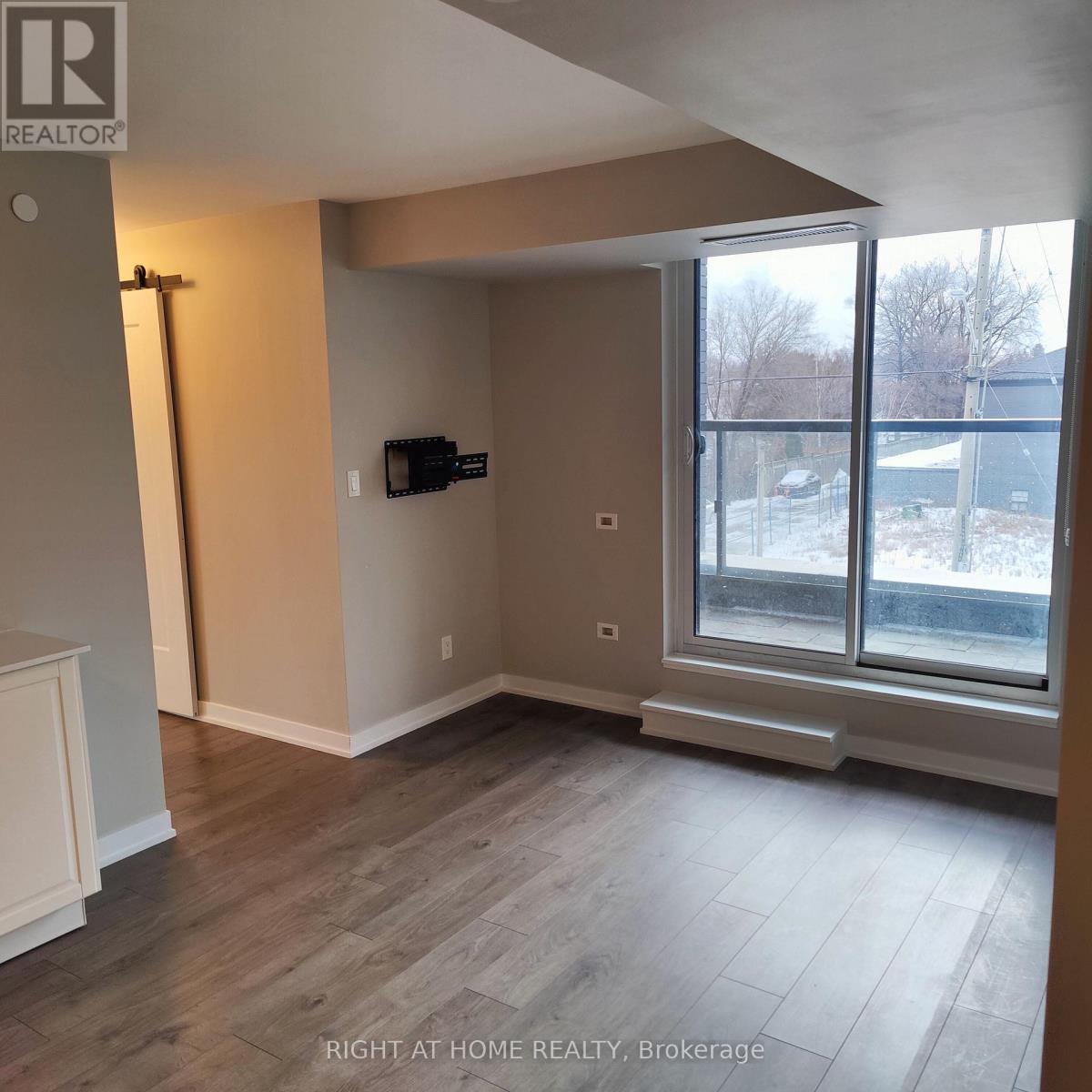 207 - 1401 O'connor Drive, Toronto, Ontario  M4B 2V5 - Photo 11 - E12651306