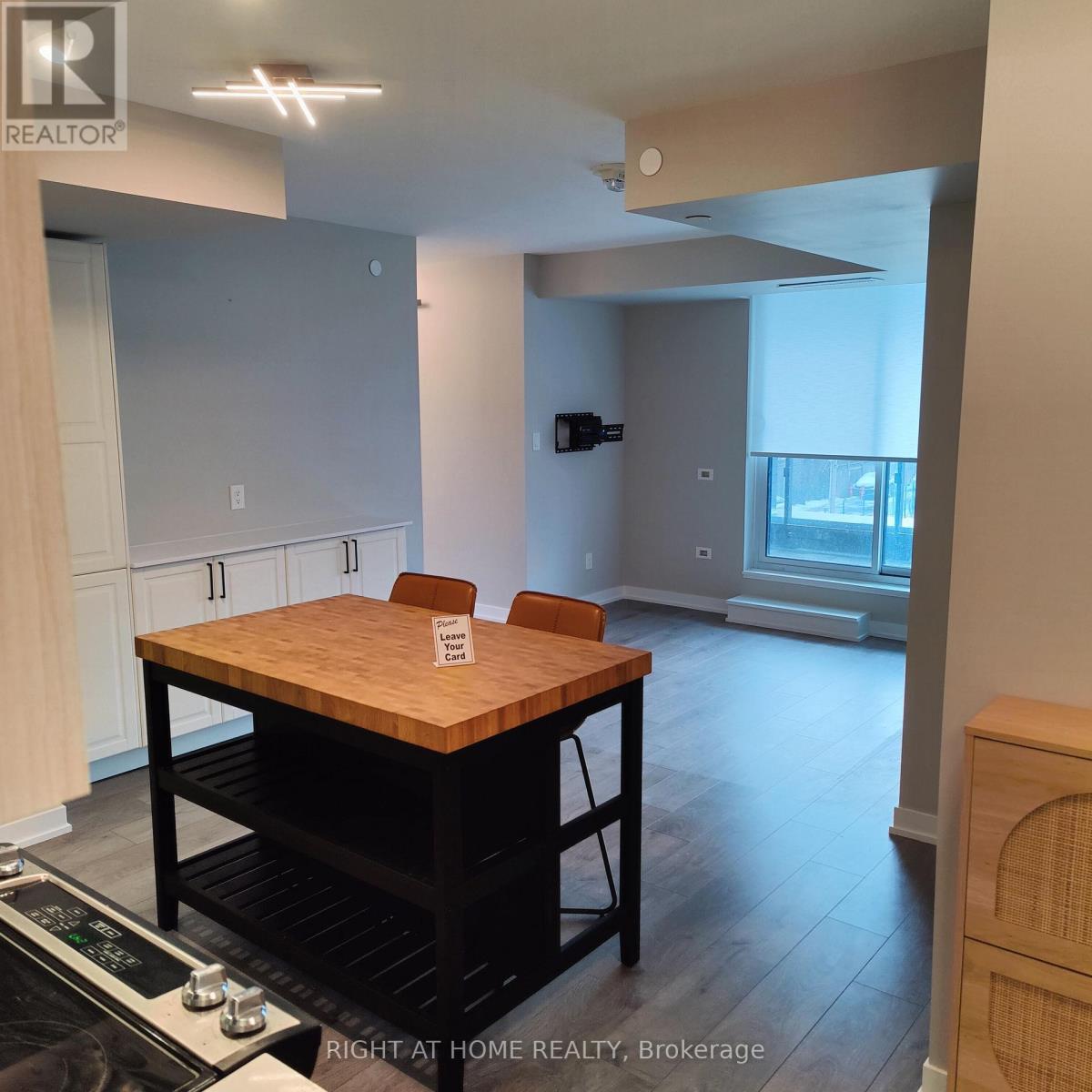 207 - 1401 O'connor Drive, Toronto, Ontario  M4B 2V5 - Photo 3 - E12651306