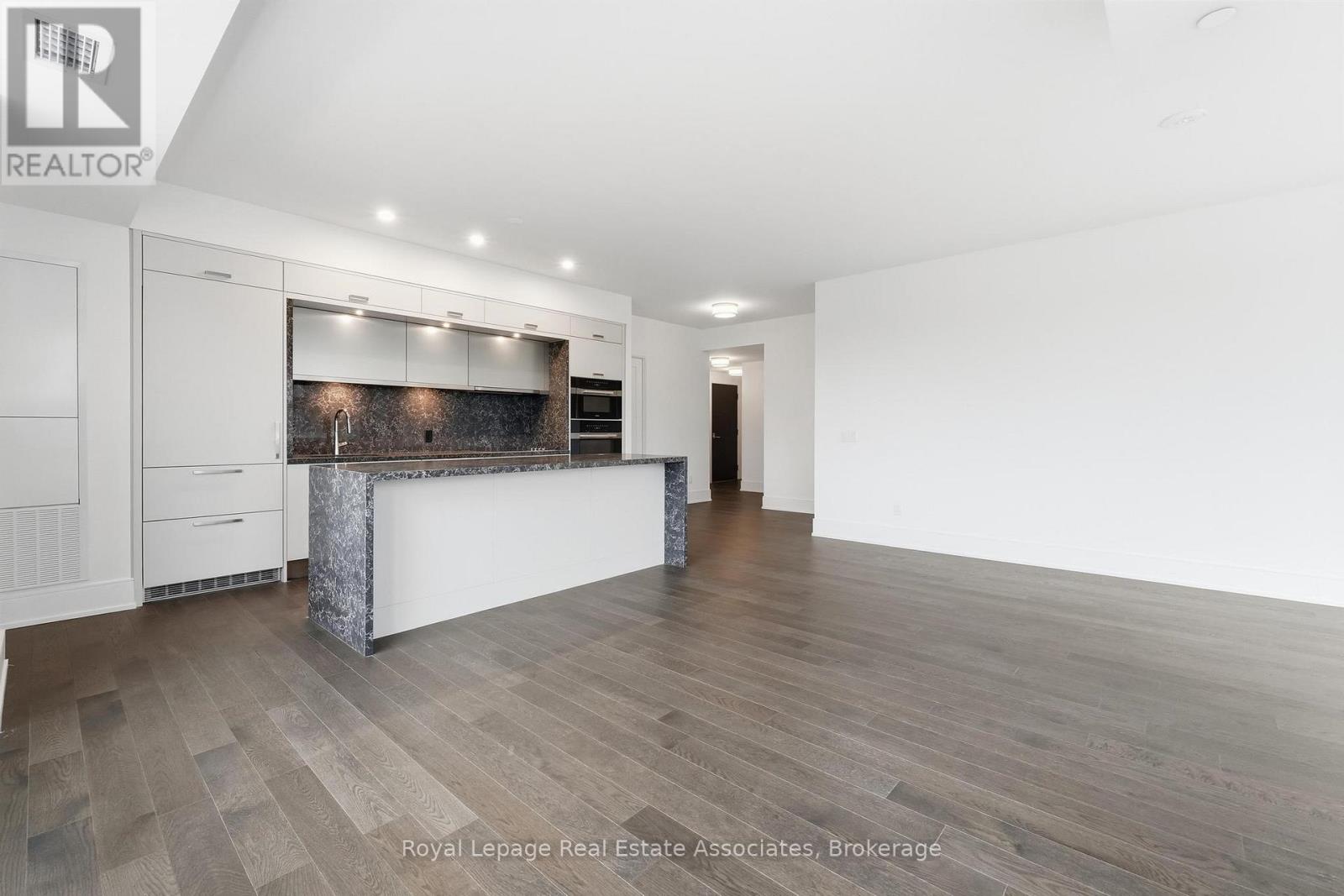 205 - 259 The Kingsway, Toronto, Ontario  M9A 0G2 - Photo 6 - W12647364