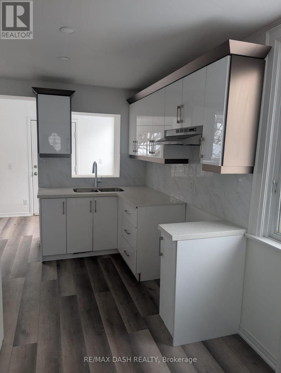 547 Glencairn Avenue, Toronto, Ontario  M6B 1Z3 - Photo 8 - C12653272