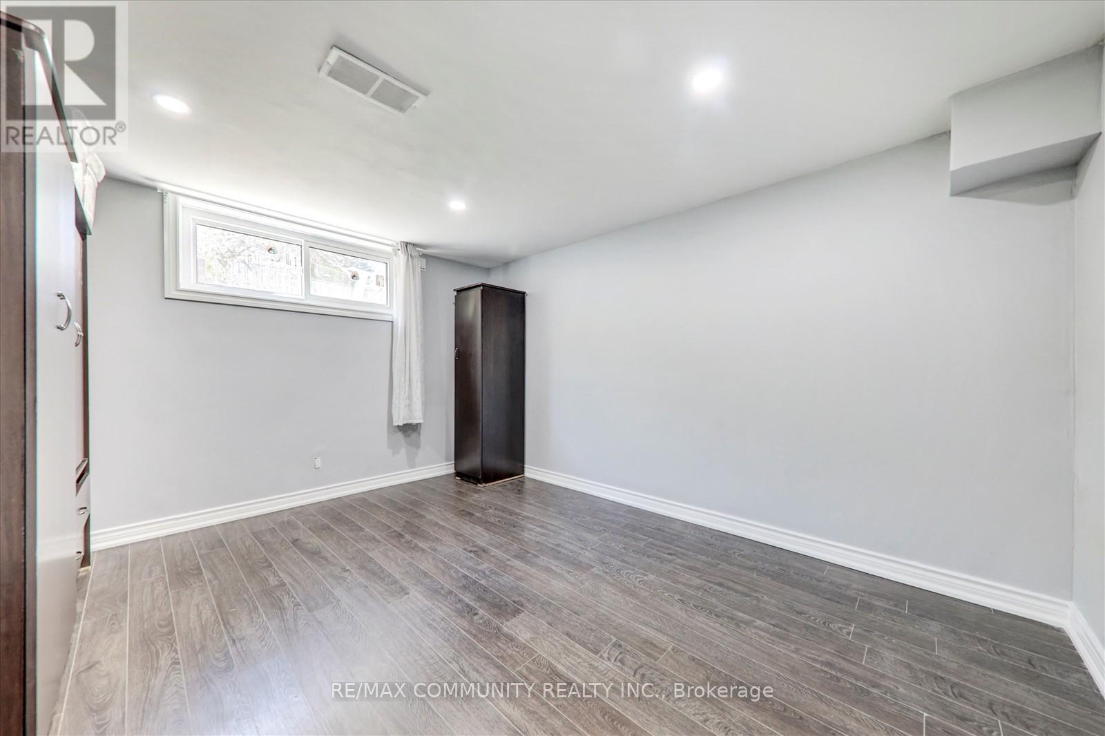 6 Barlow Road W, Toronto, Ontario  M1G 2B4 - Photo 26 - E12653320