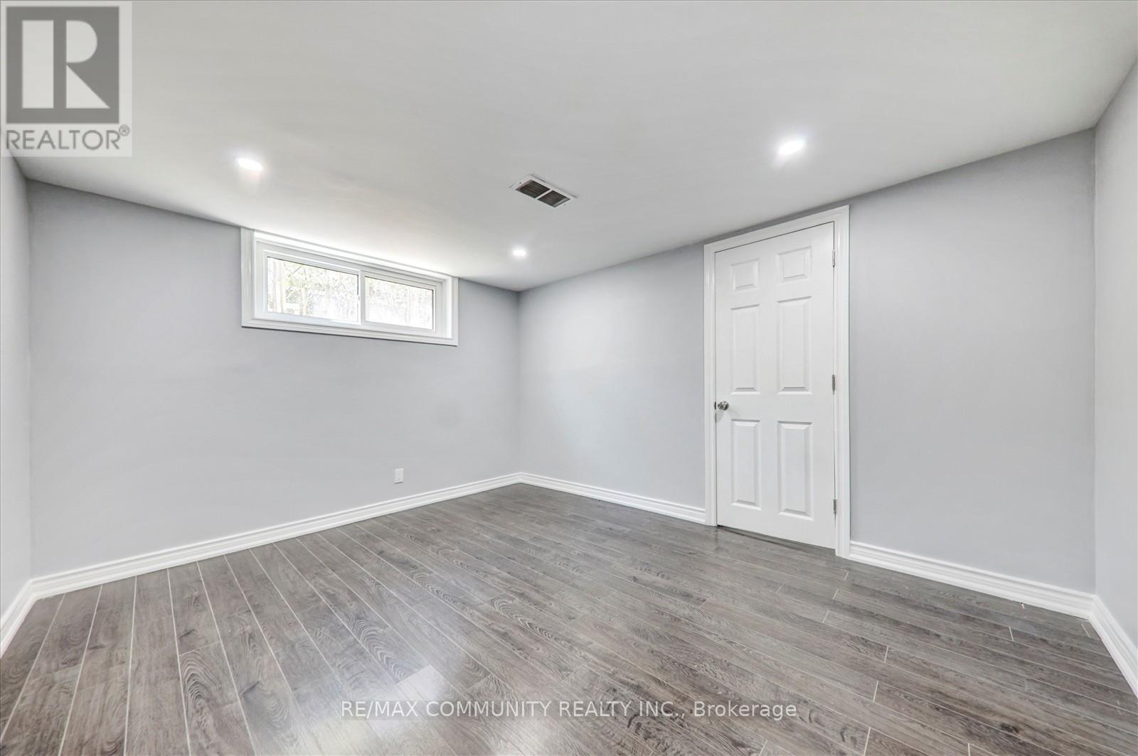 6 Barlow Road W, Toronto, Ontario  M1G 2B4 - Photo 29 - E12653320