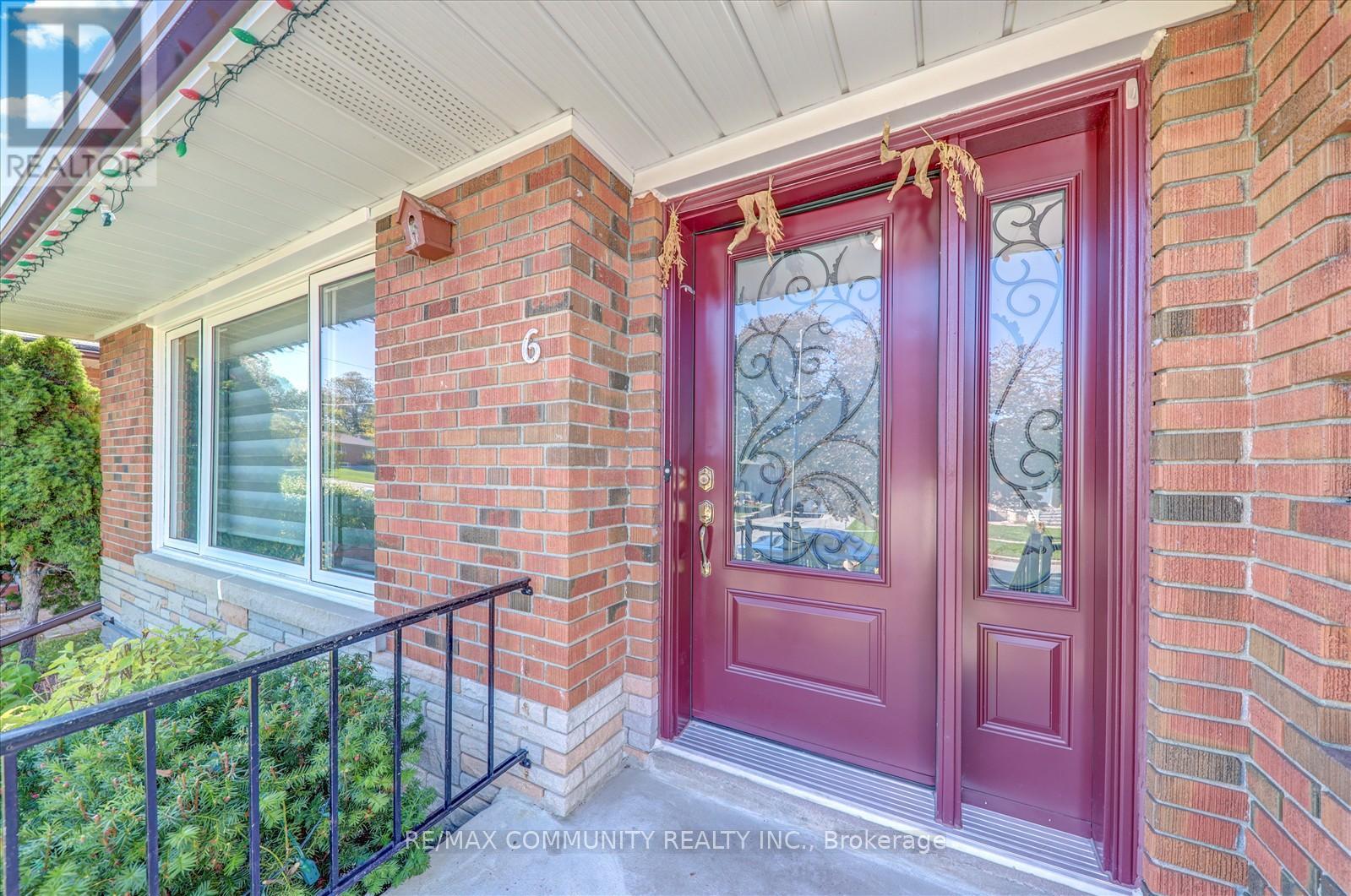 6 Barlow Road W, Toronto, Ontario  M1G 2B4 - Photo 5 - E12653320