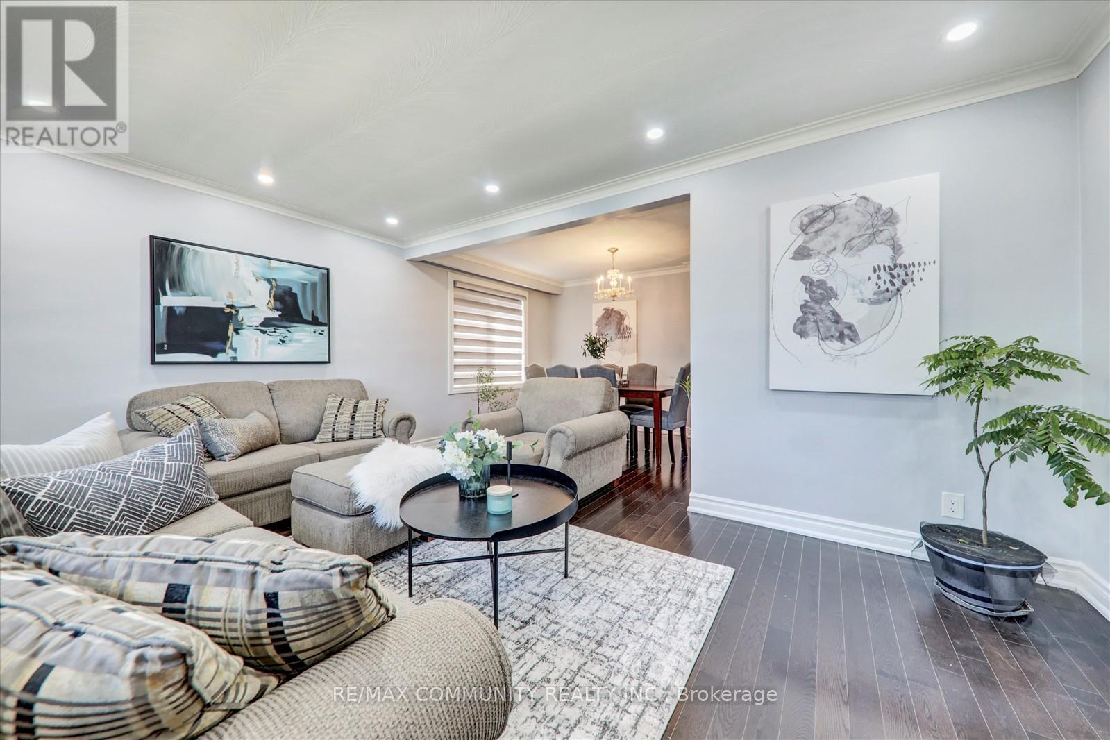 6 Barlow Road W, Toronto, Ontario  M1G 2B4 - Photo 7 - E12653320