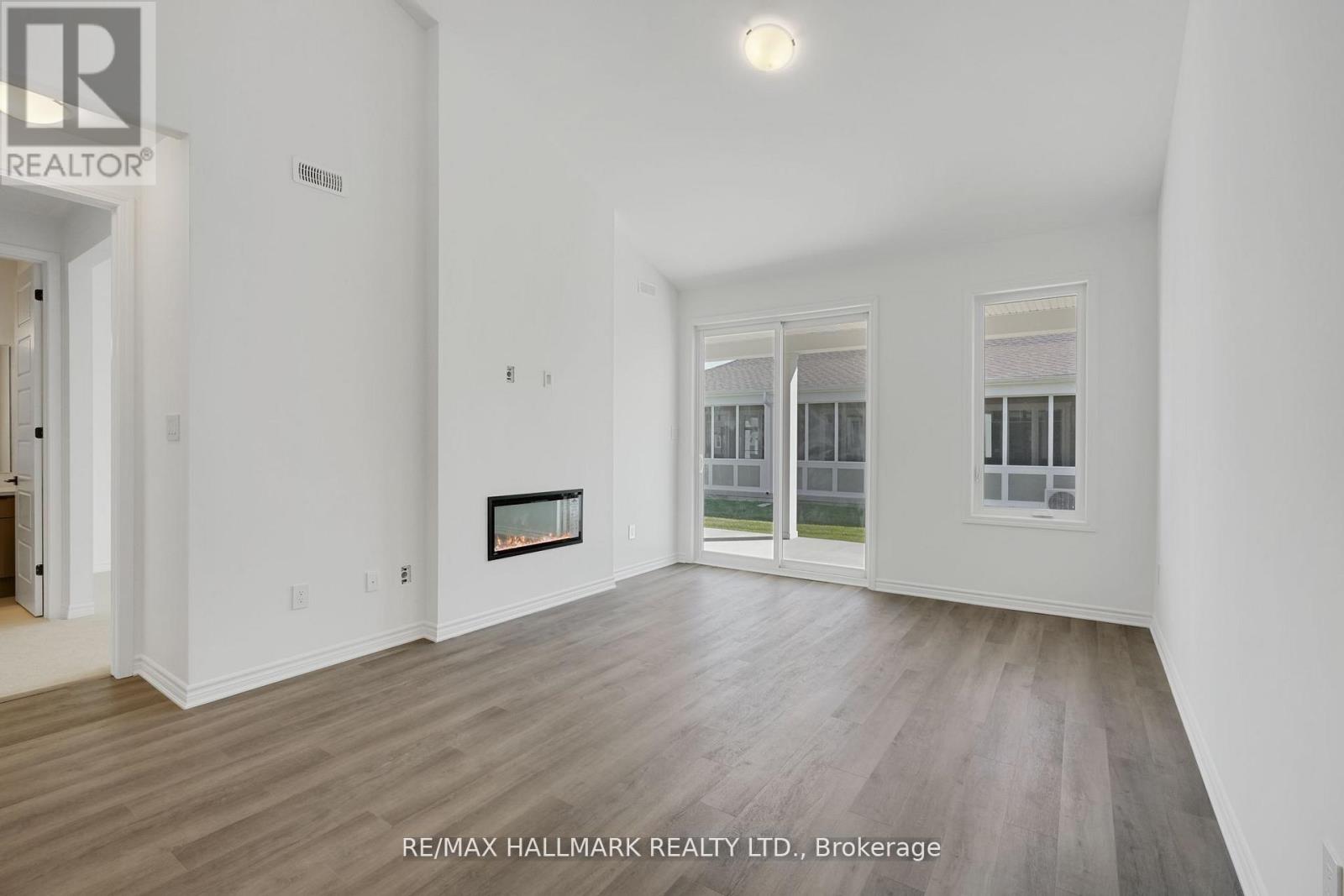 701 Sargeant Place, Innisfil, Ontario  L9S 0T2 - Photo 15 - N12653290