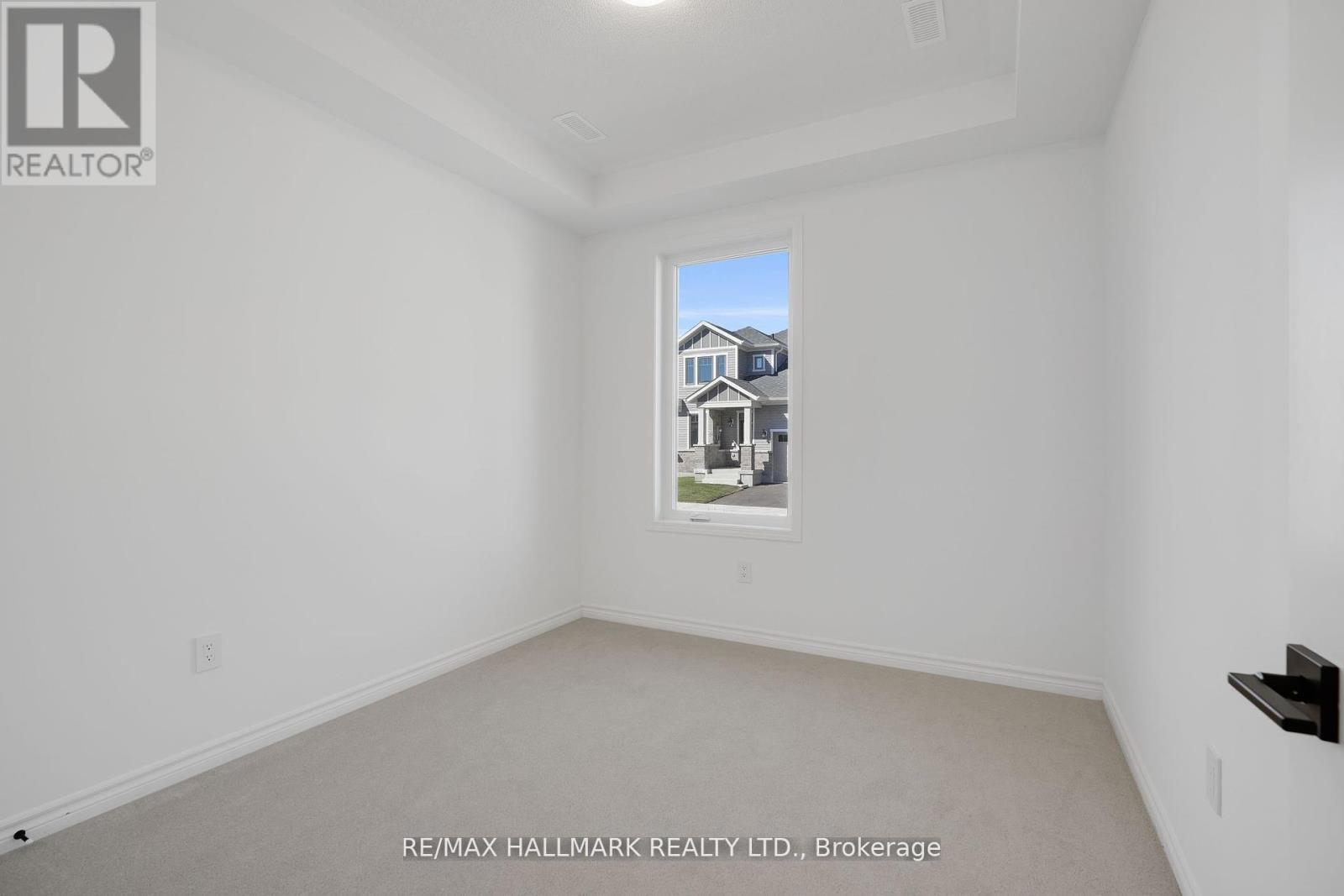 701 Sargeant Place, Innisfil, Ontario  L9S 0T2 - Photo 29 - N12653290