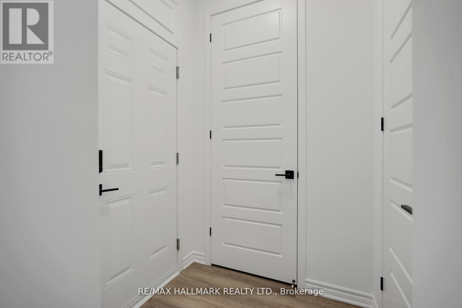 701 Sargeant Place, Innisfil, Ontario  L9S 0T2 - Photo 32 - N12653290