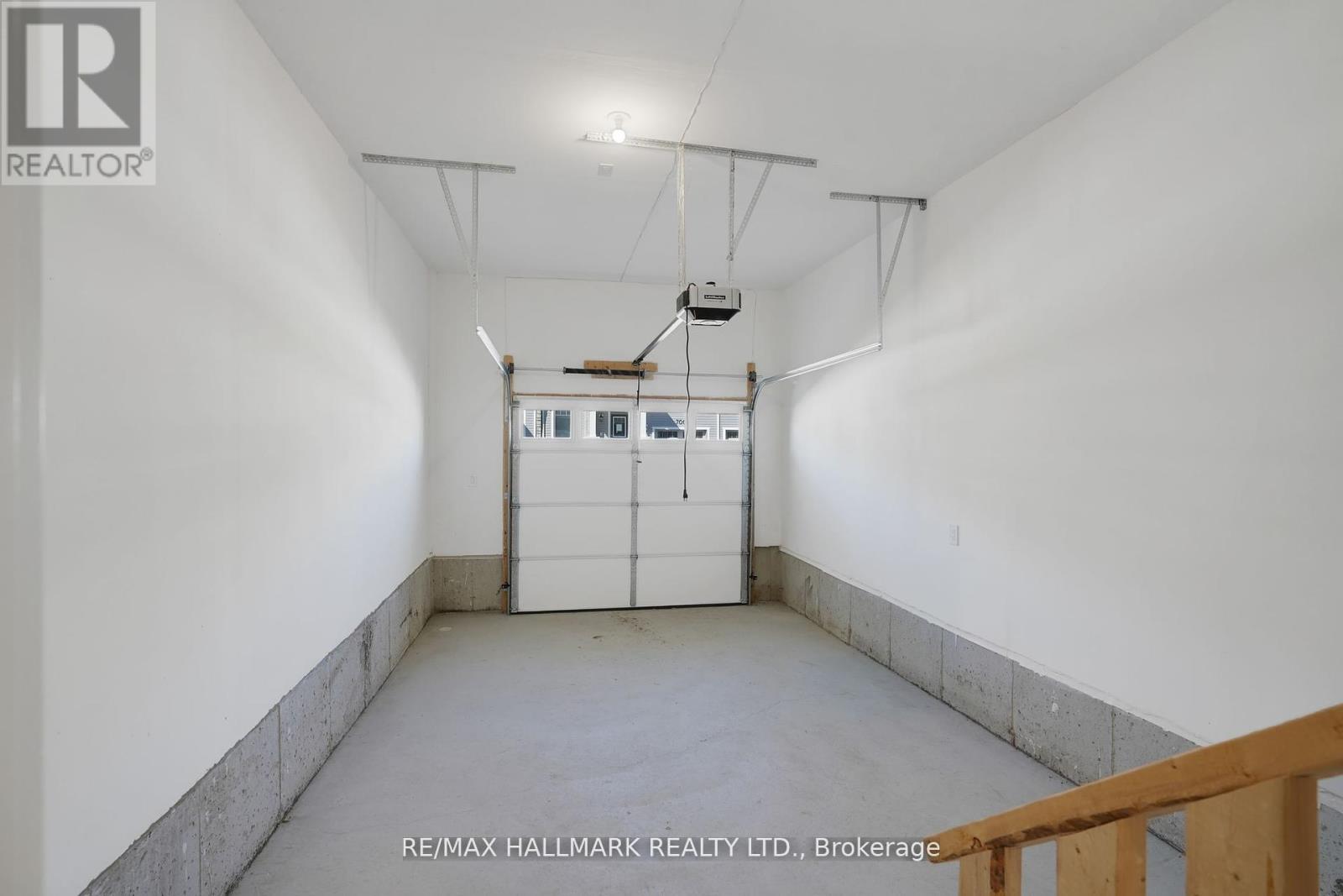 701 Sargeant Place, Innisfil, Ontario  L9S 0T2 - Photo 33 - N12653290