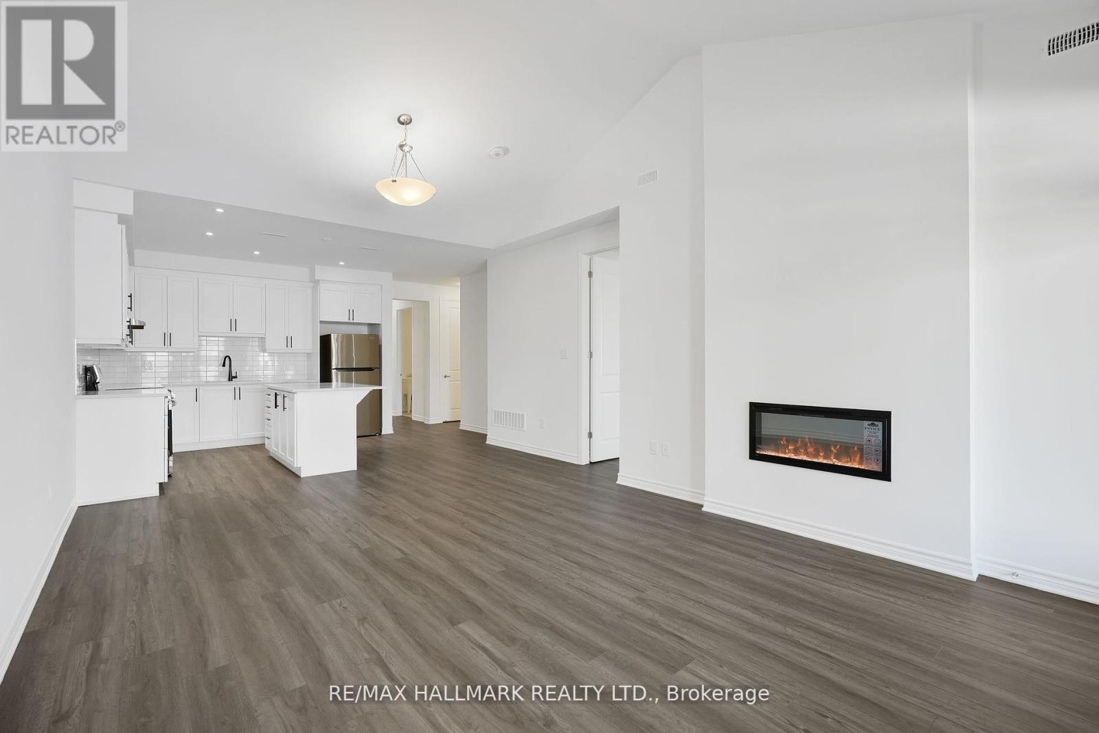 700 Sargeant Place, Innisfil, Ontario  L9S 0R9 - Photo 13 - N12653296