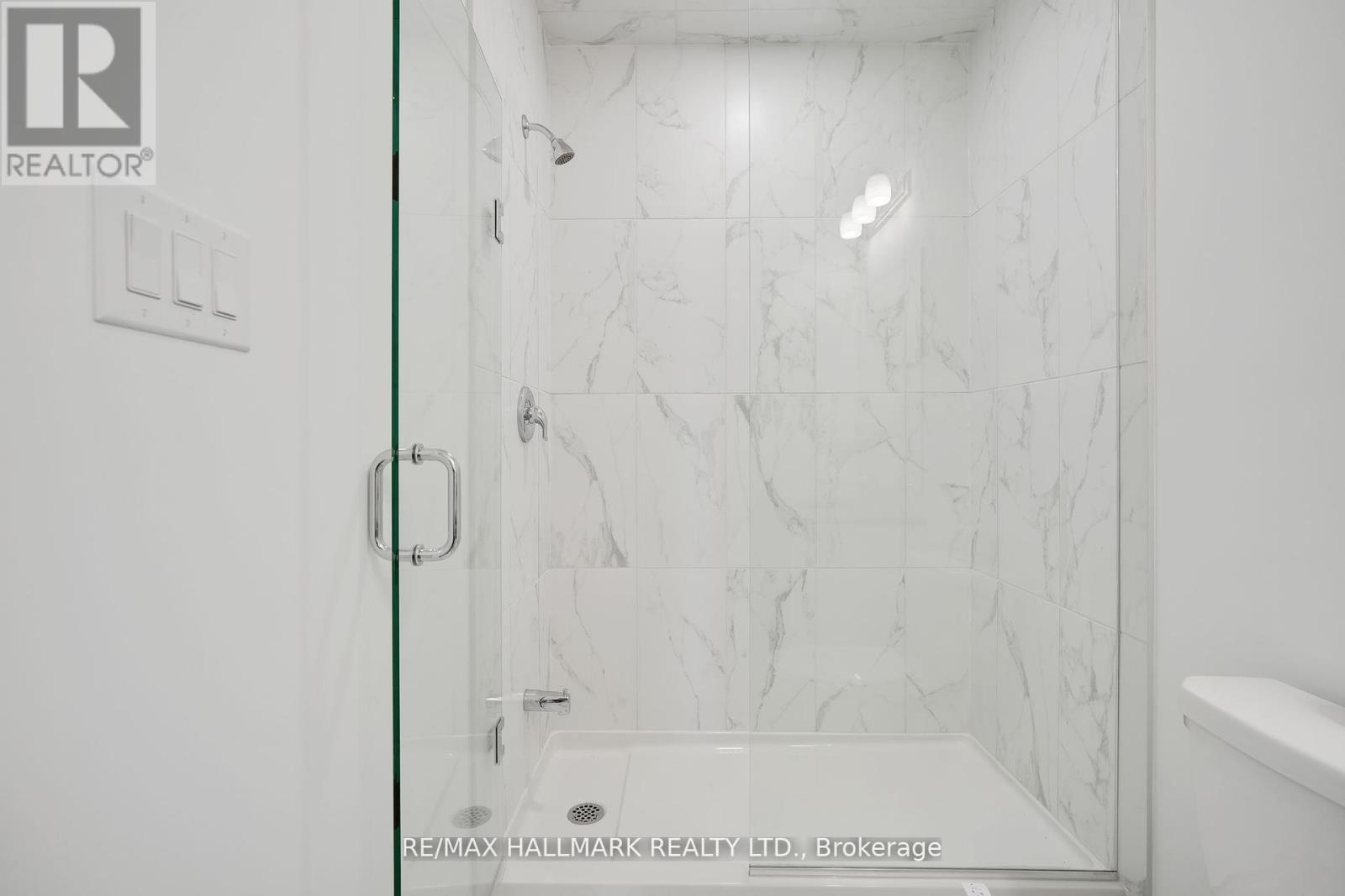 700 Sargeant Place, Innisfil, Ontario  L9S 0R9 - Photo 24 - N12653296